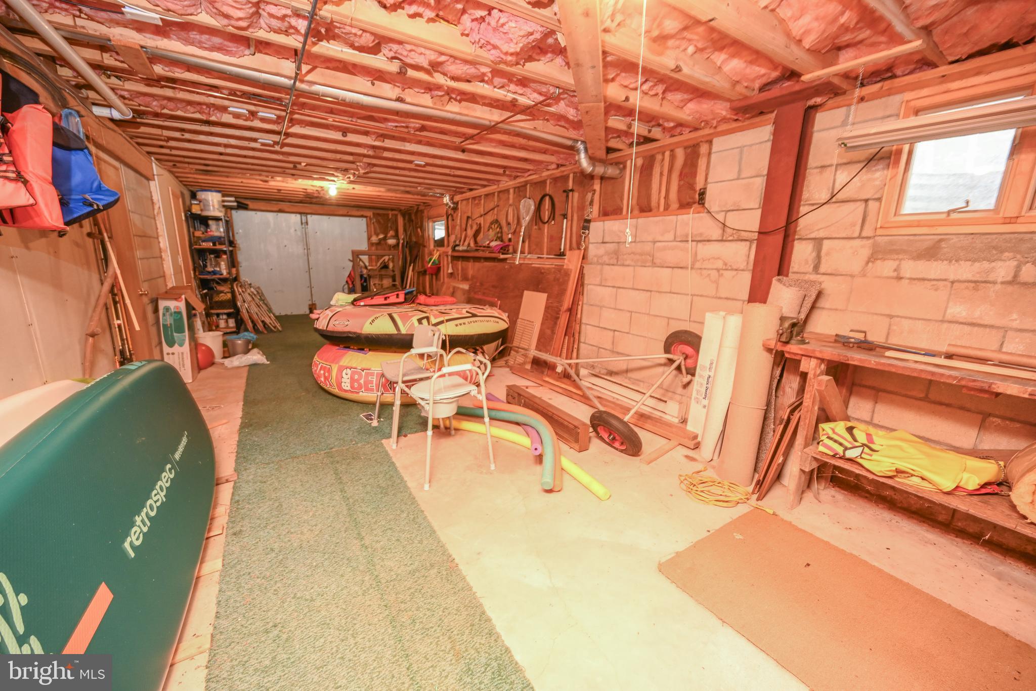 THOUSAND ACRES - Residential