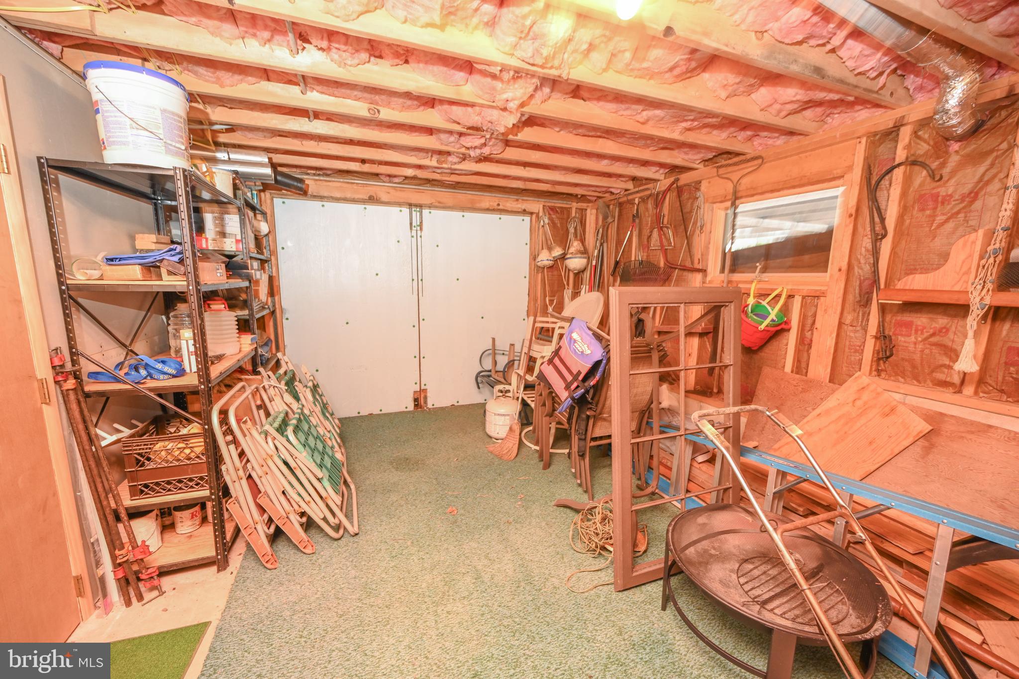 THOUSAND ACRES - Residential