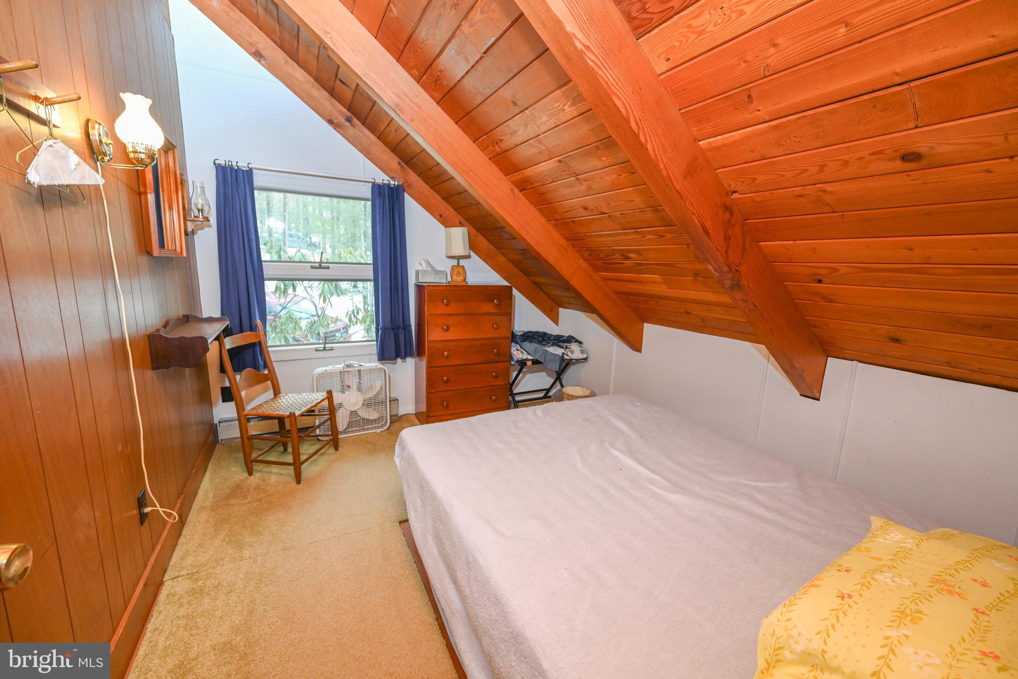 THOUSAND ACRES - Residential