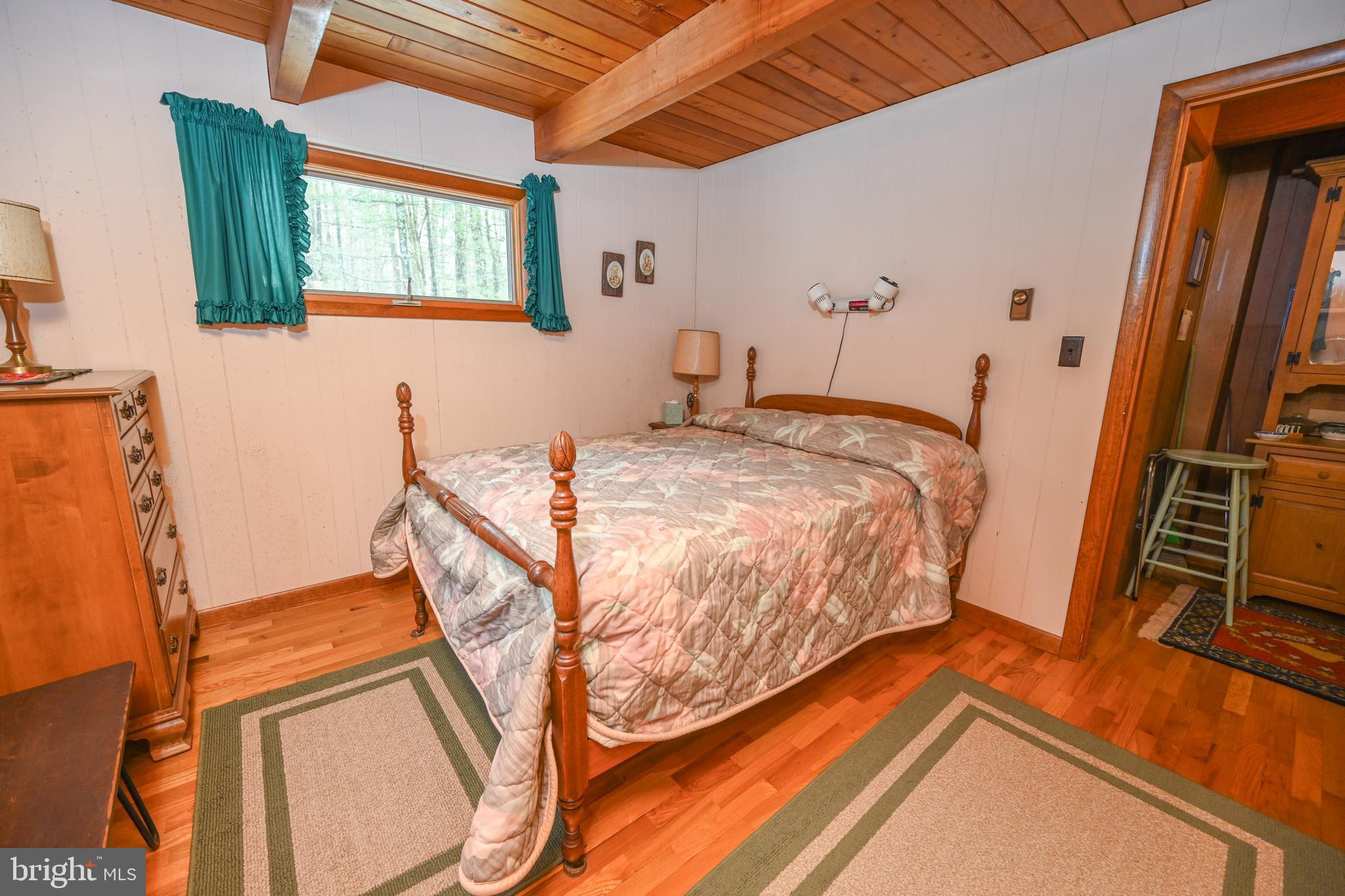 THOUSAND ACRES - Residential