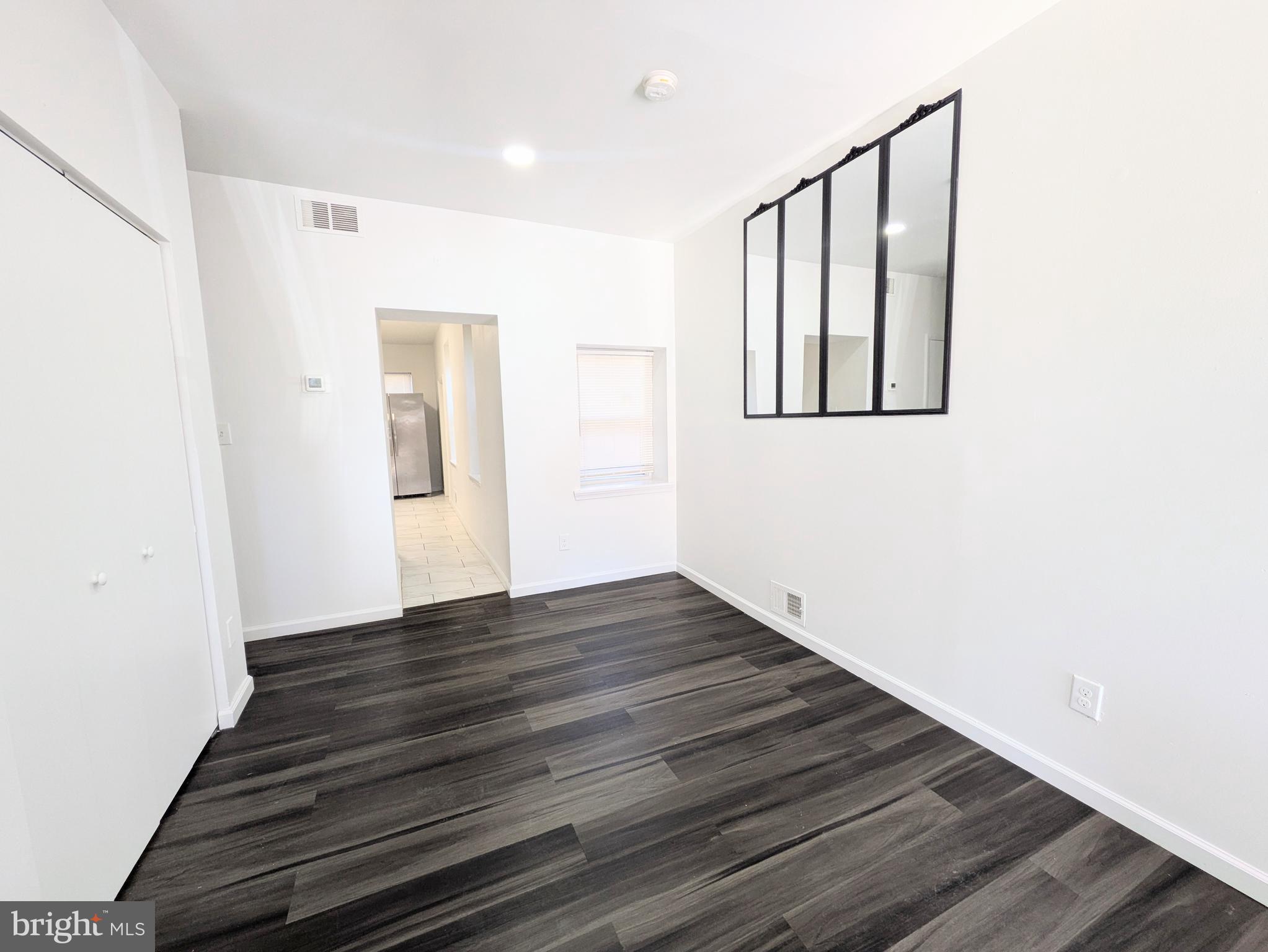 853 N MADISON STREET