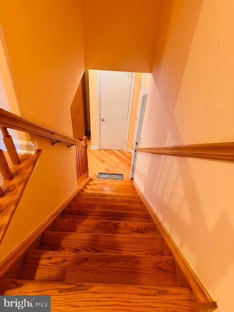 LAUREL HILLS - Residential