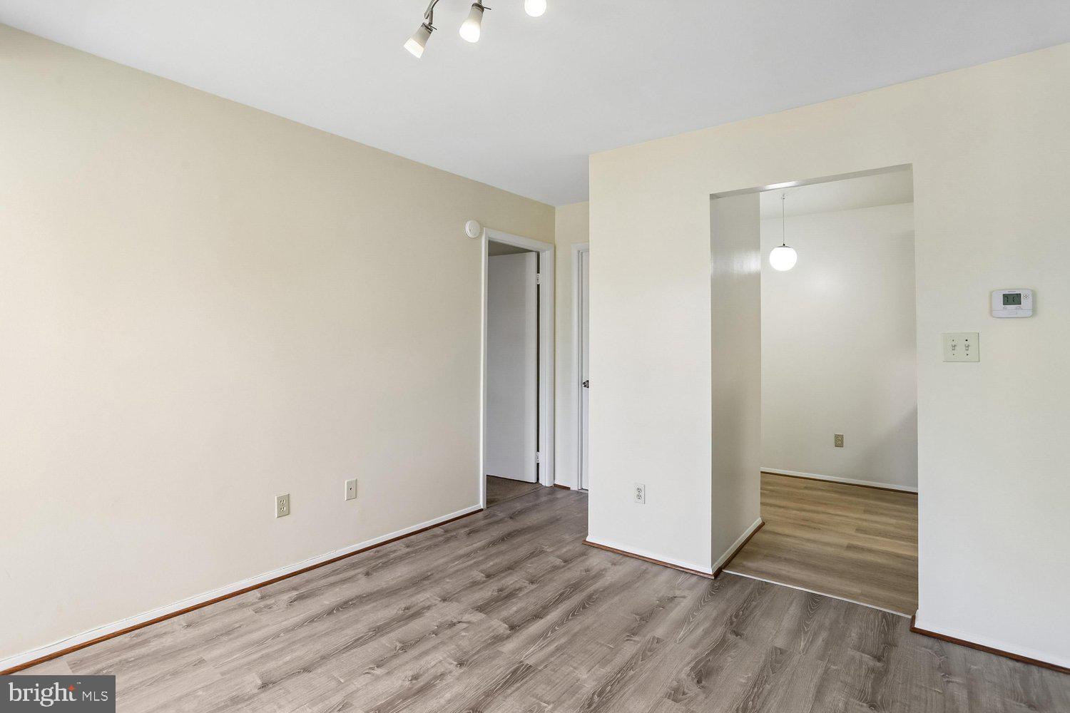 WALNUT GROVE - Residential