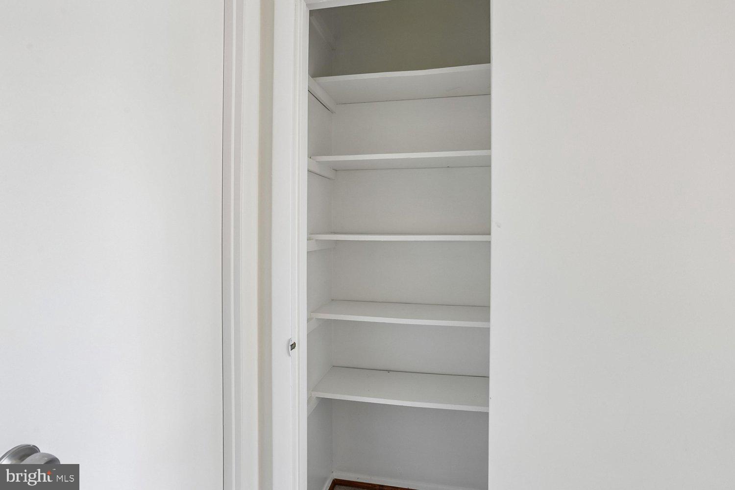 WALNUT GROVE - Residential