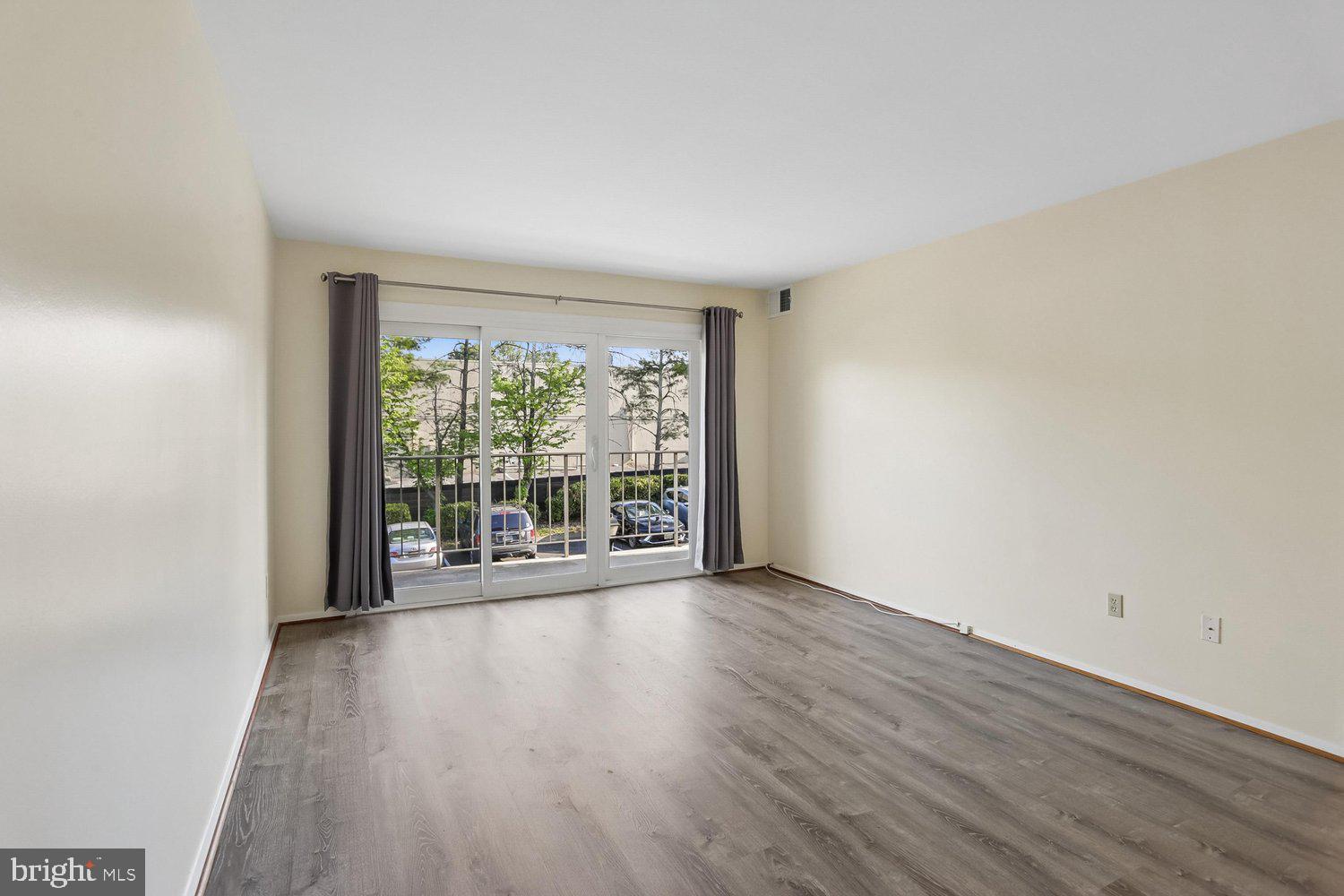 WALNUT GROVE - Residential