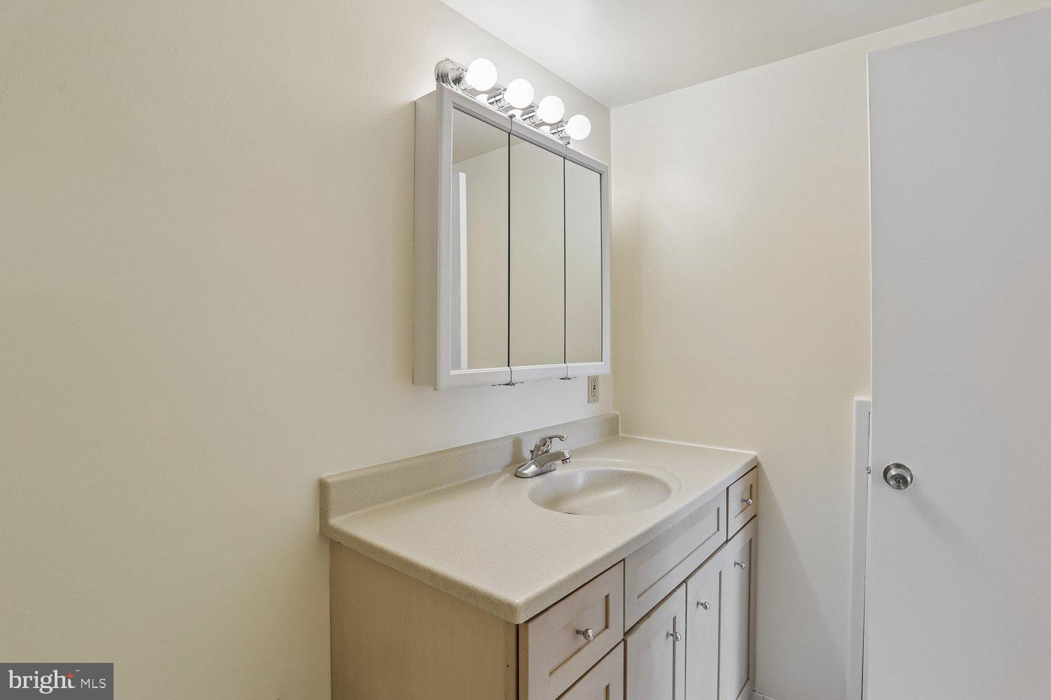 WALNUT GROVE - Residential