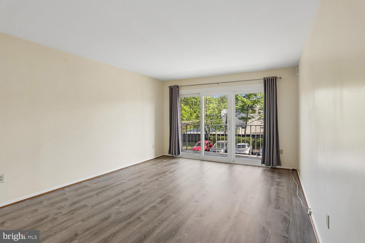 WALNUT GROVE - Residential