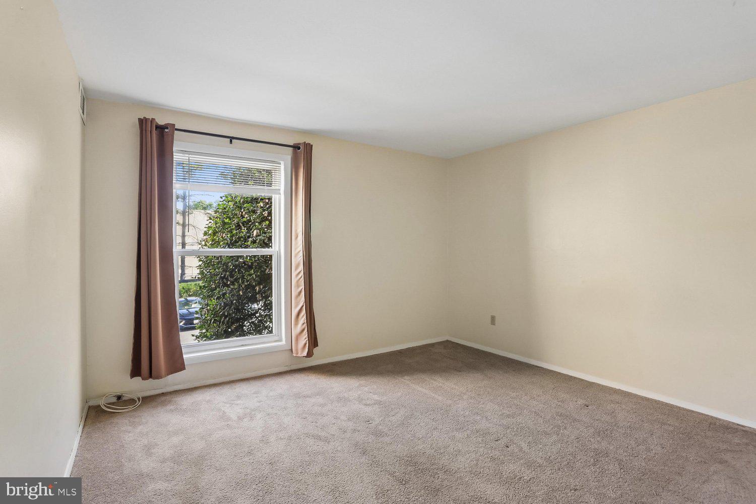 WALNUT GROVE - Residential