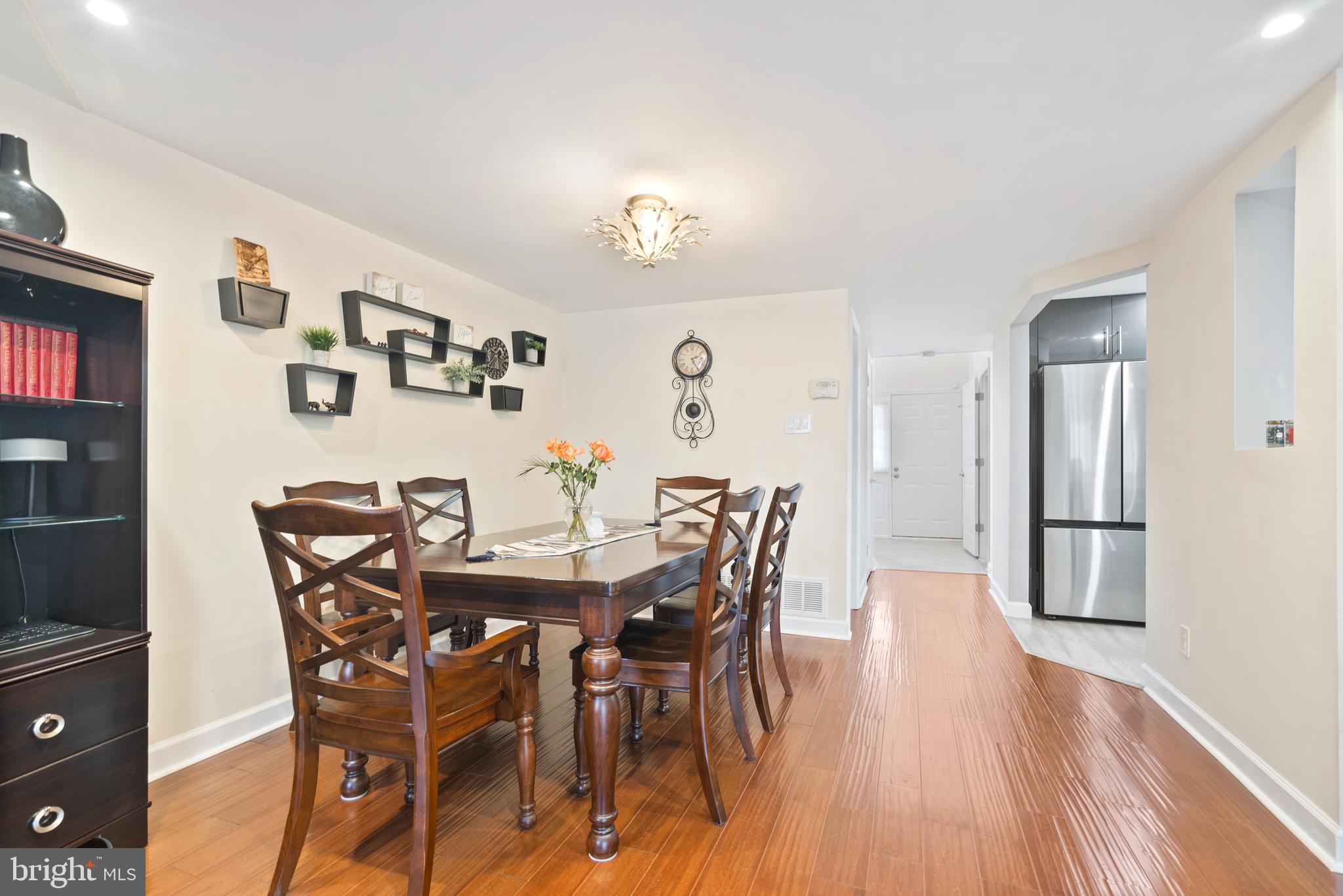 WOODLYN CROSSING - Residential