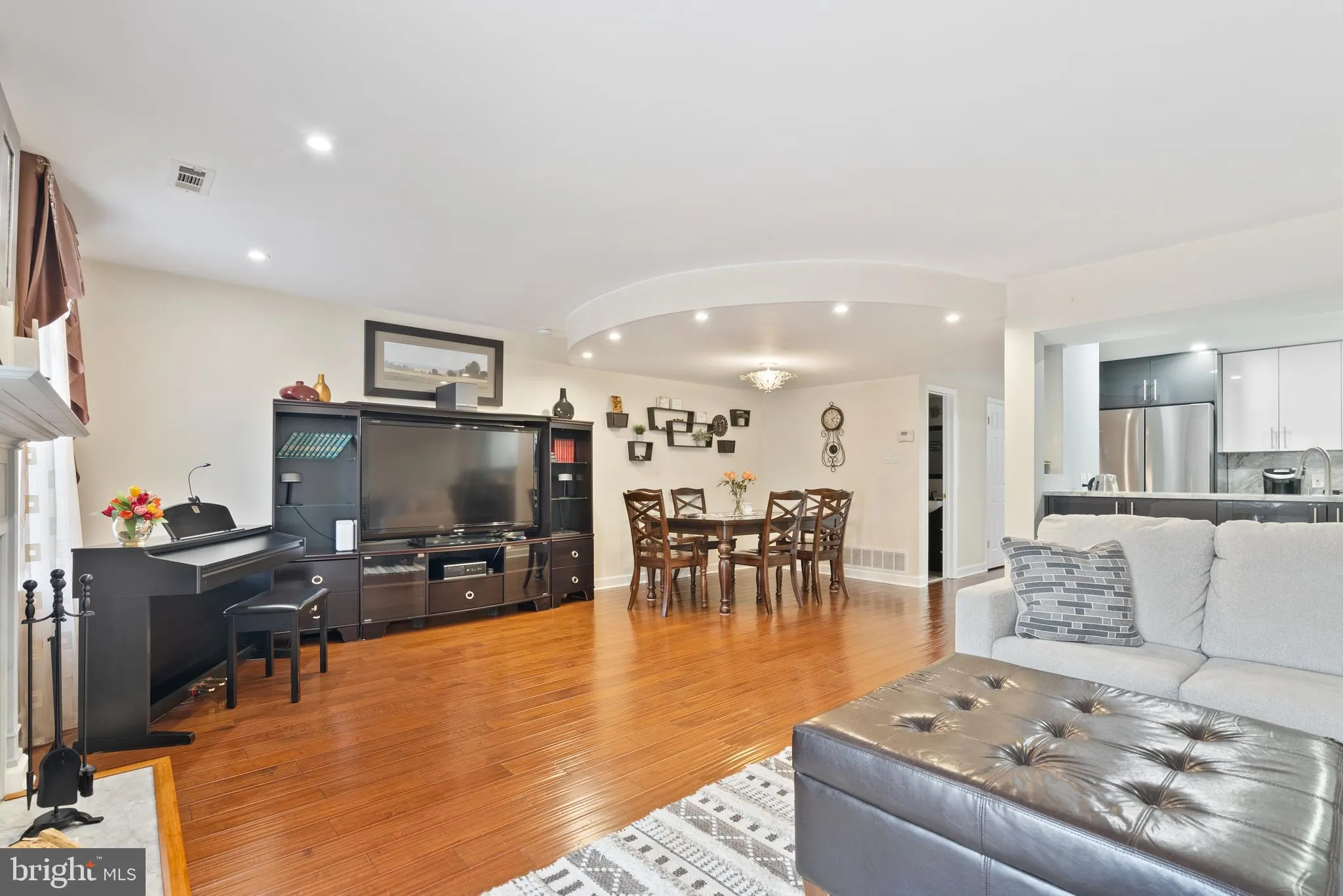 Feasterville Trevose, Pennsylvania 19053, United States, 2 Bedrooms Bedrooms, ,2 BathroomsBathrooms,Residential,Coming Soon,99324