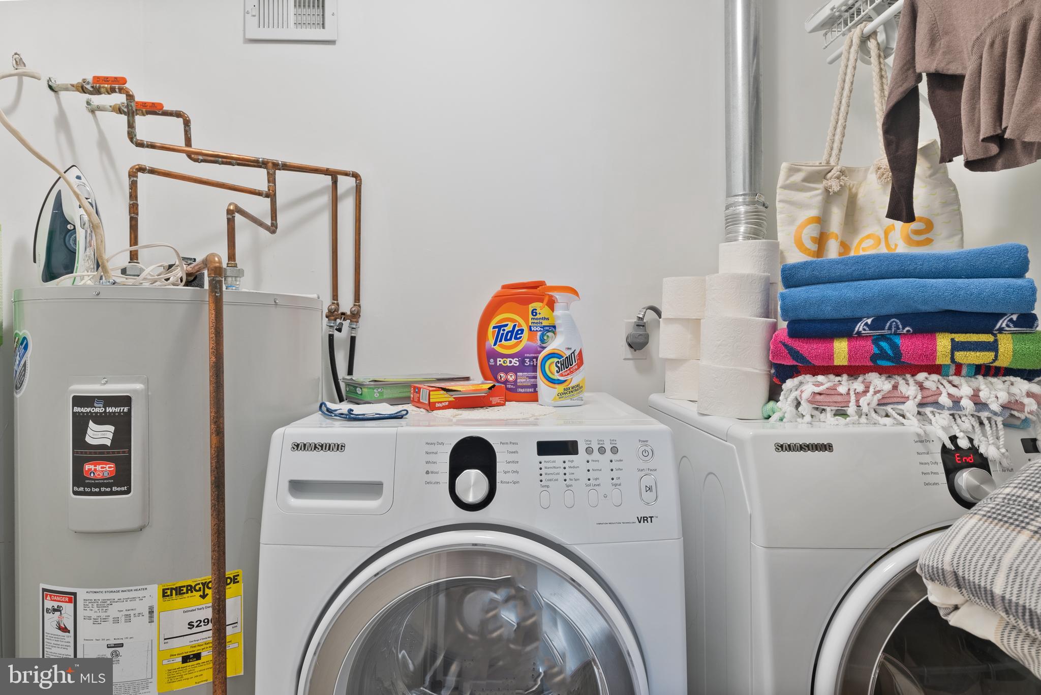 WOODLYN CROSSING - Residential