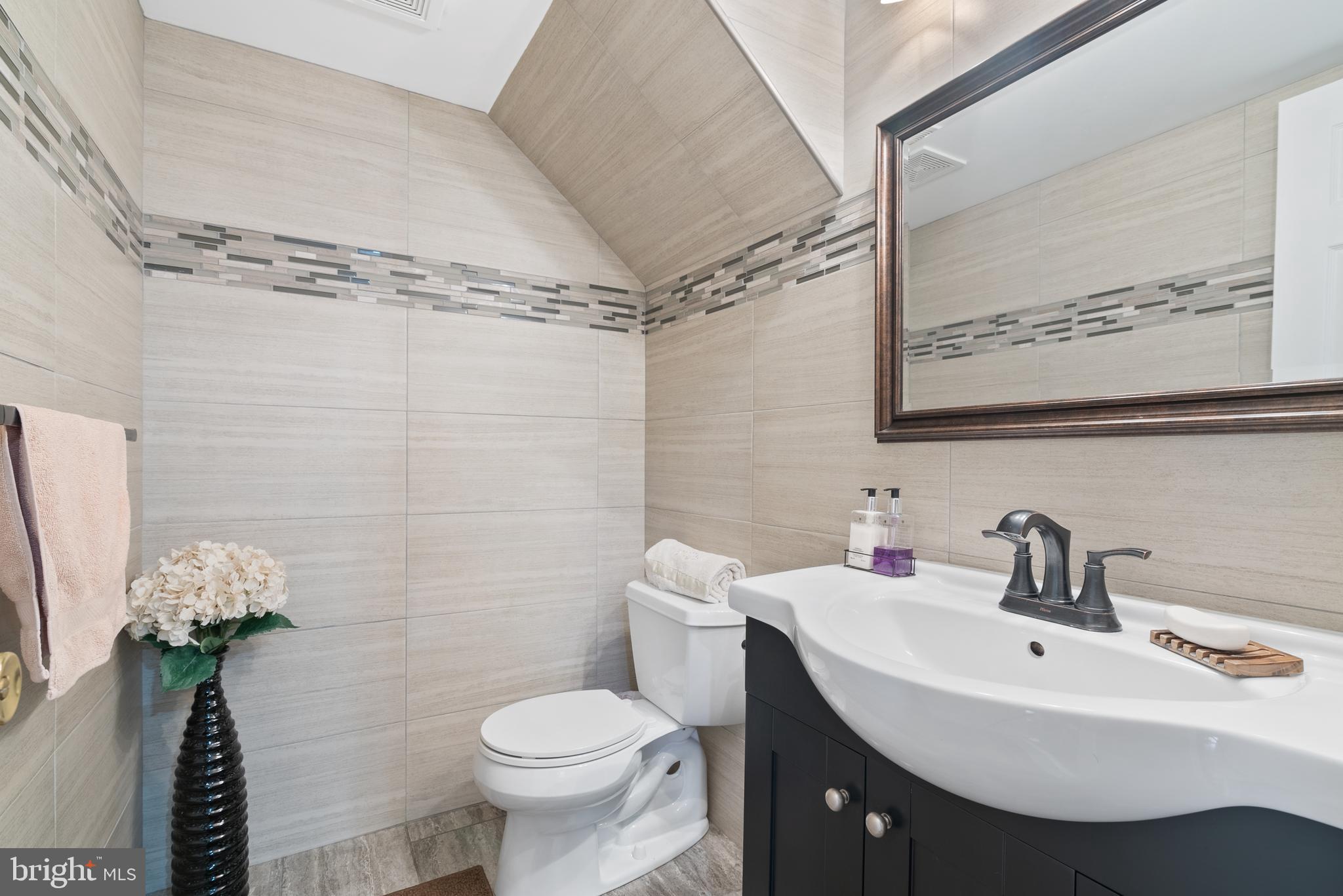 WOODLYN CROSSING - Residential