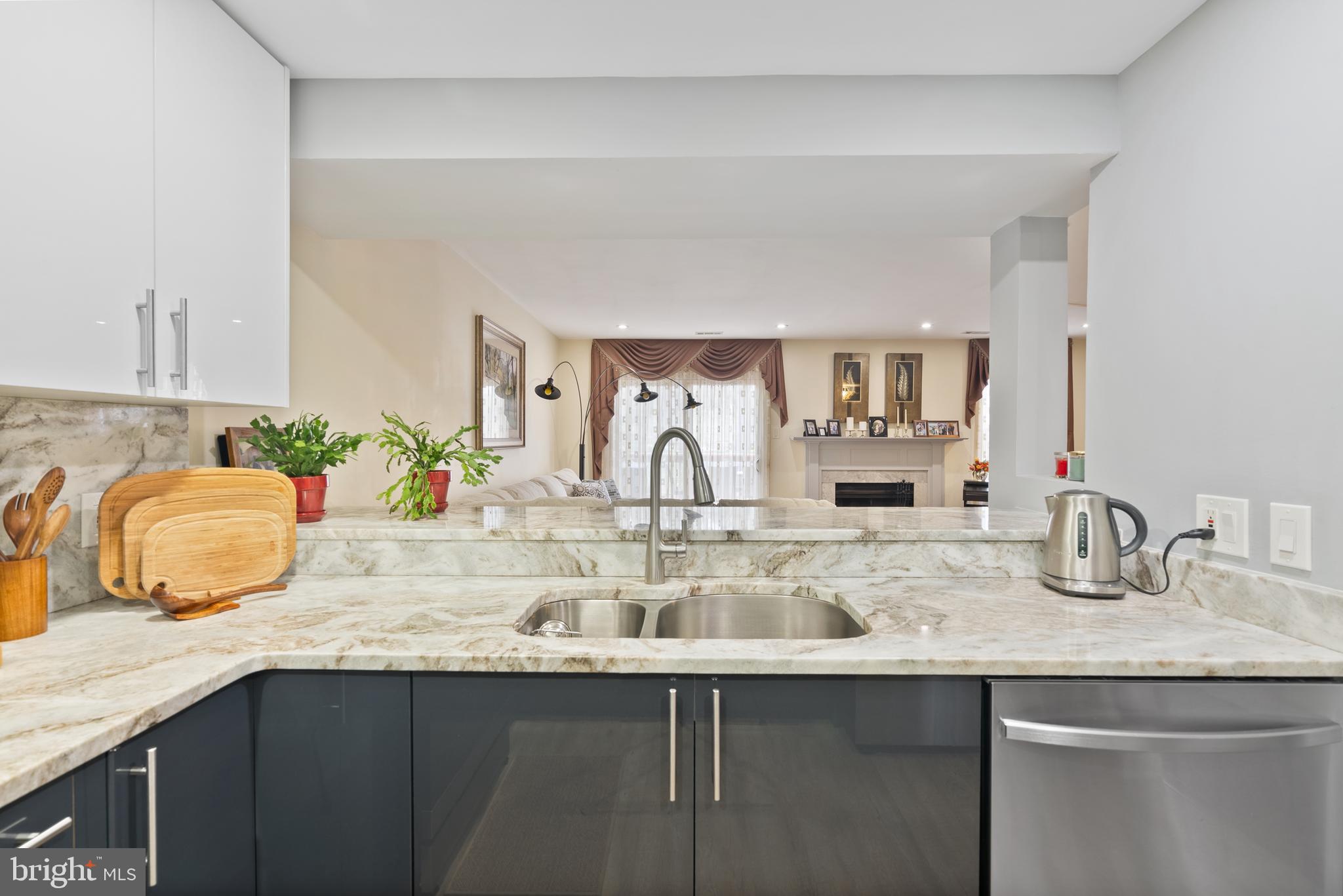 WOODLYN CROSSING - Residential