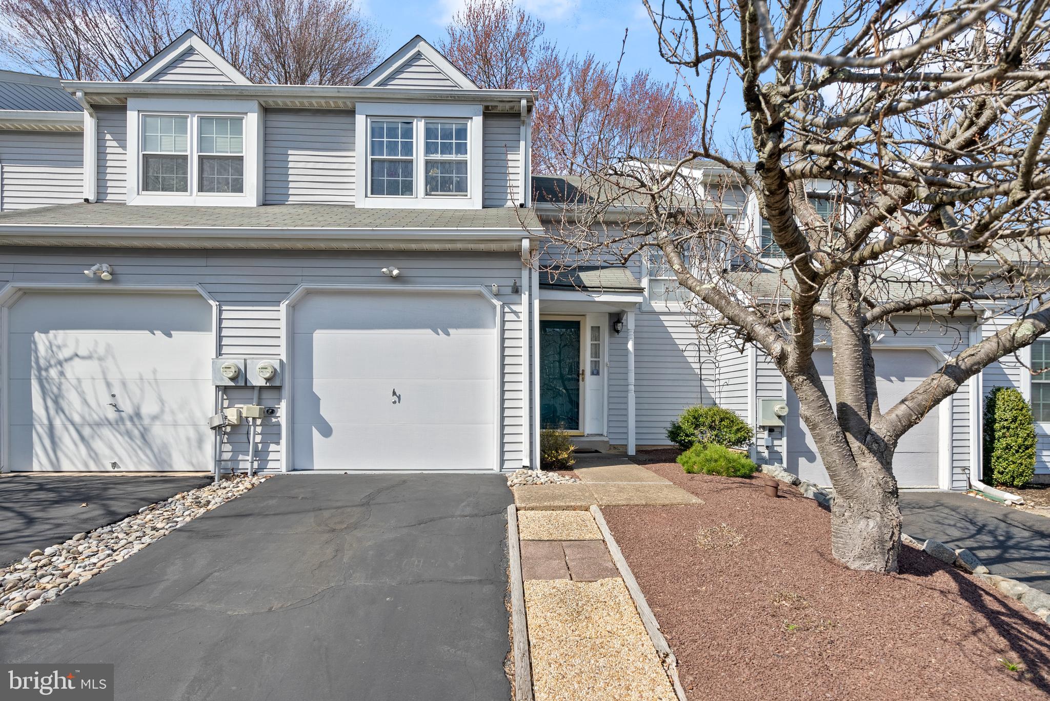 WOODLYN CROSSING - Residential