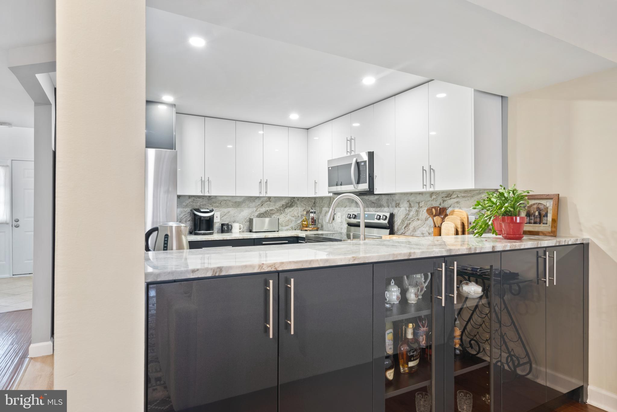 WOODLYN CROSSING - Residential