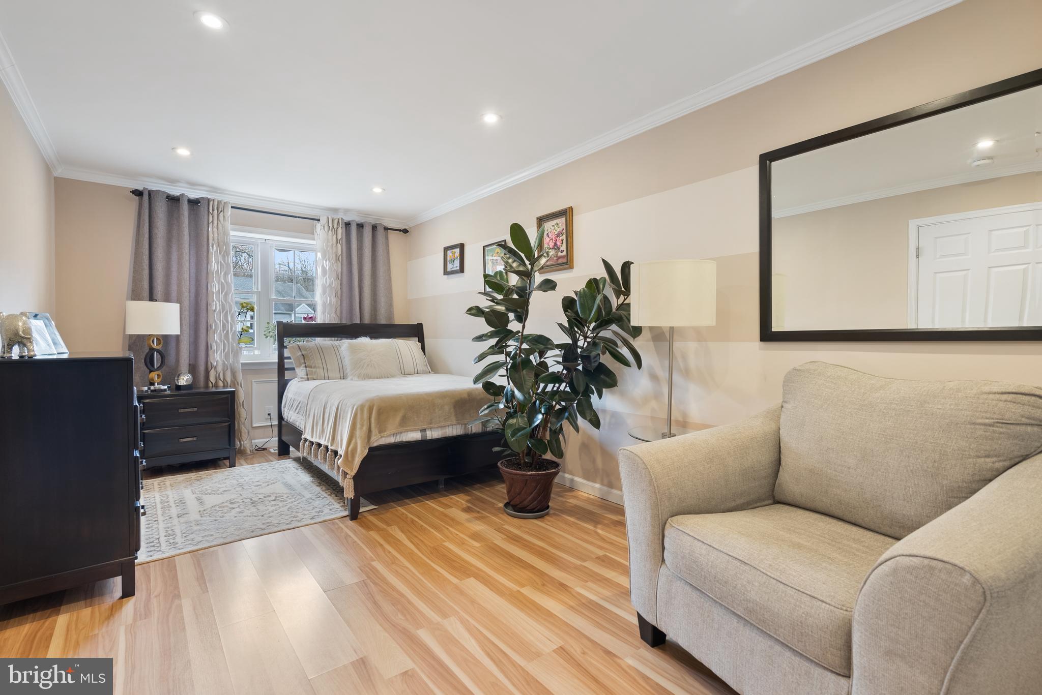 WOODLYN CROSSING - Residential