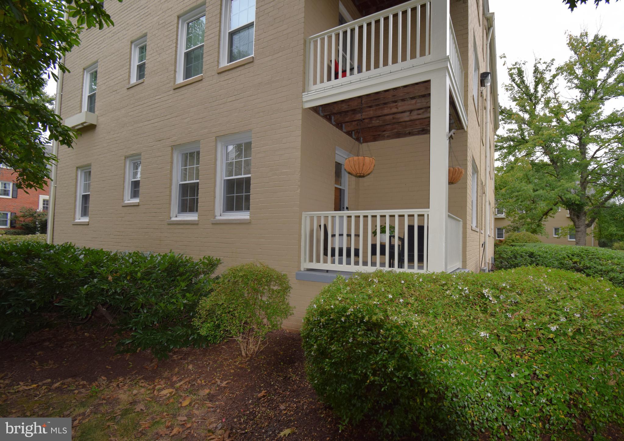 BELLE VIEW - Residential Lease