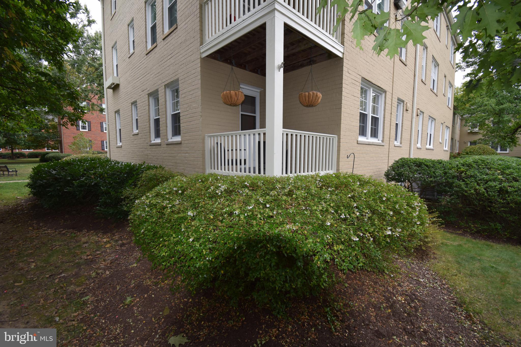 BELLE VIEW - Residential Lease