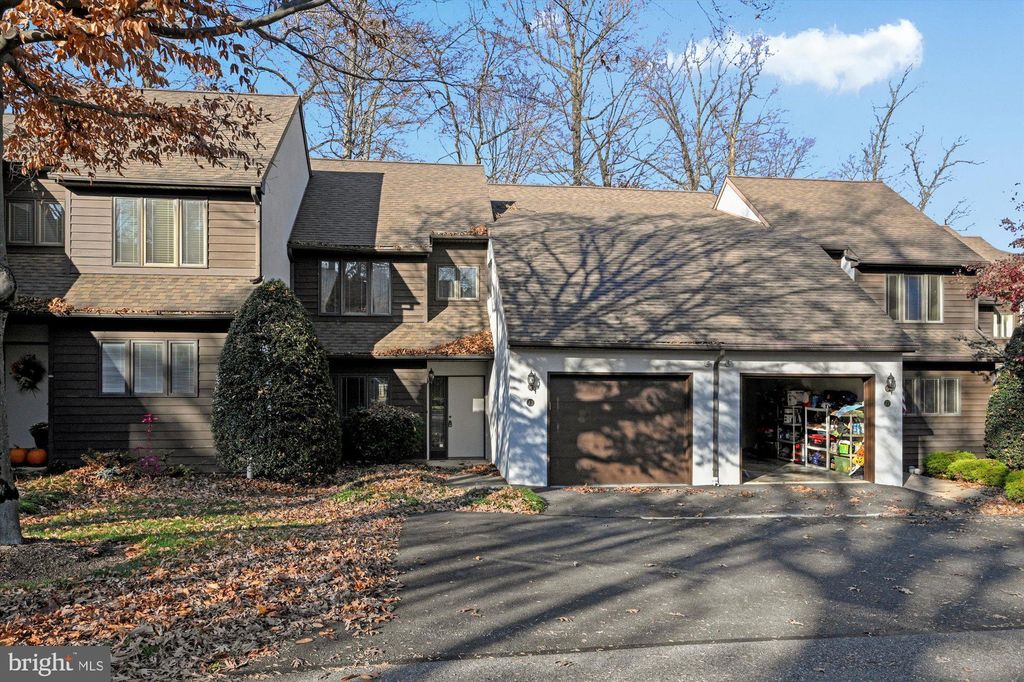 Photo of 73 HAWK VALLEY LN, DENVER, PA 17517 (MLS # PALA2027944)