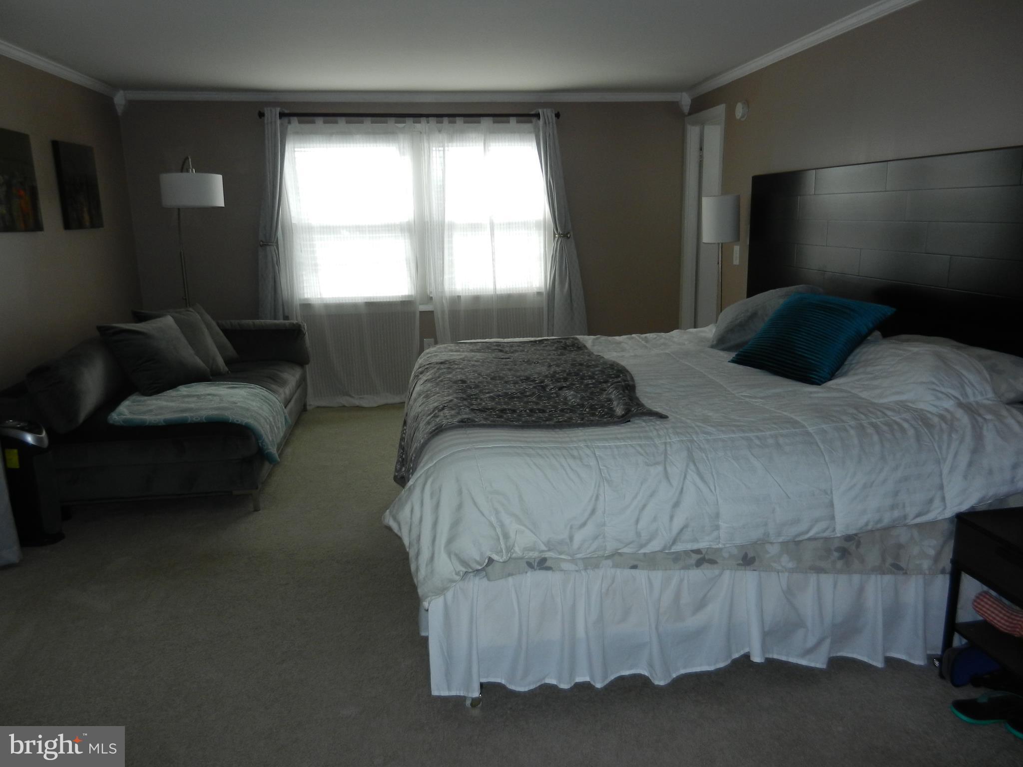 FOXHILL AT BELAIR - Residential