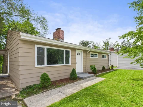 5337 Earl Drive, Harrisburg, PA MLS: PADA2045672