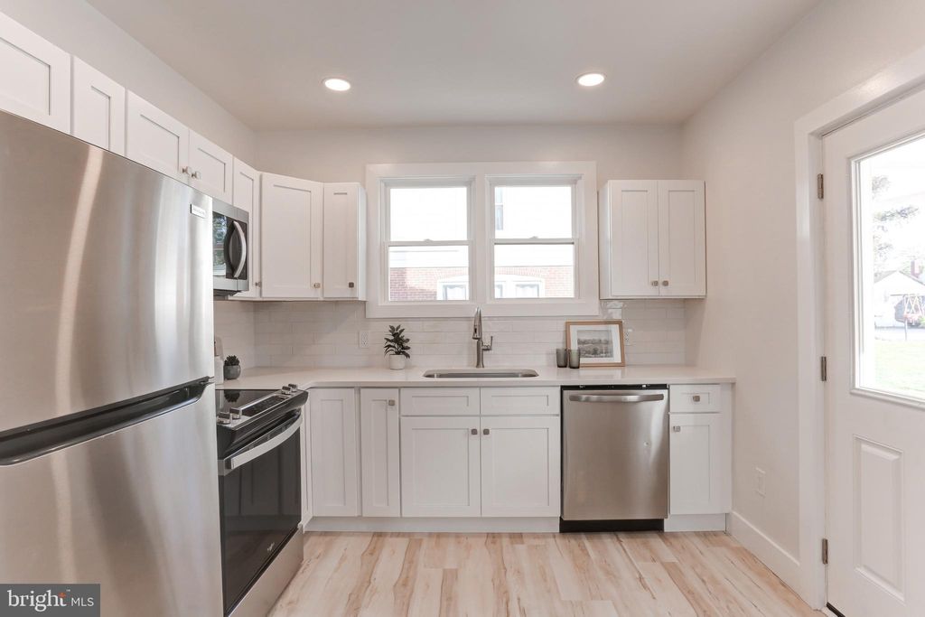 Photo of 3204 Lincoln Highway E, PARADISE, PA 17562 (MLS # PALA2068956)