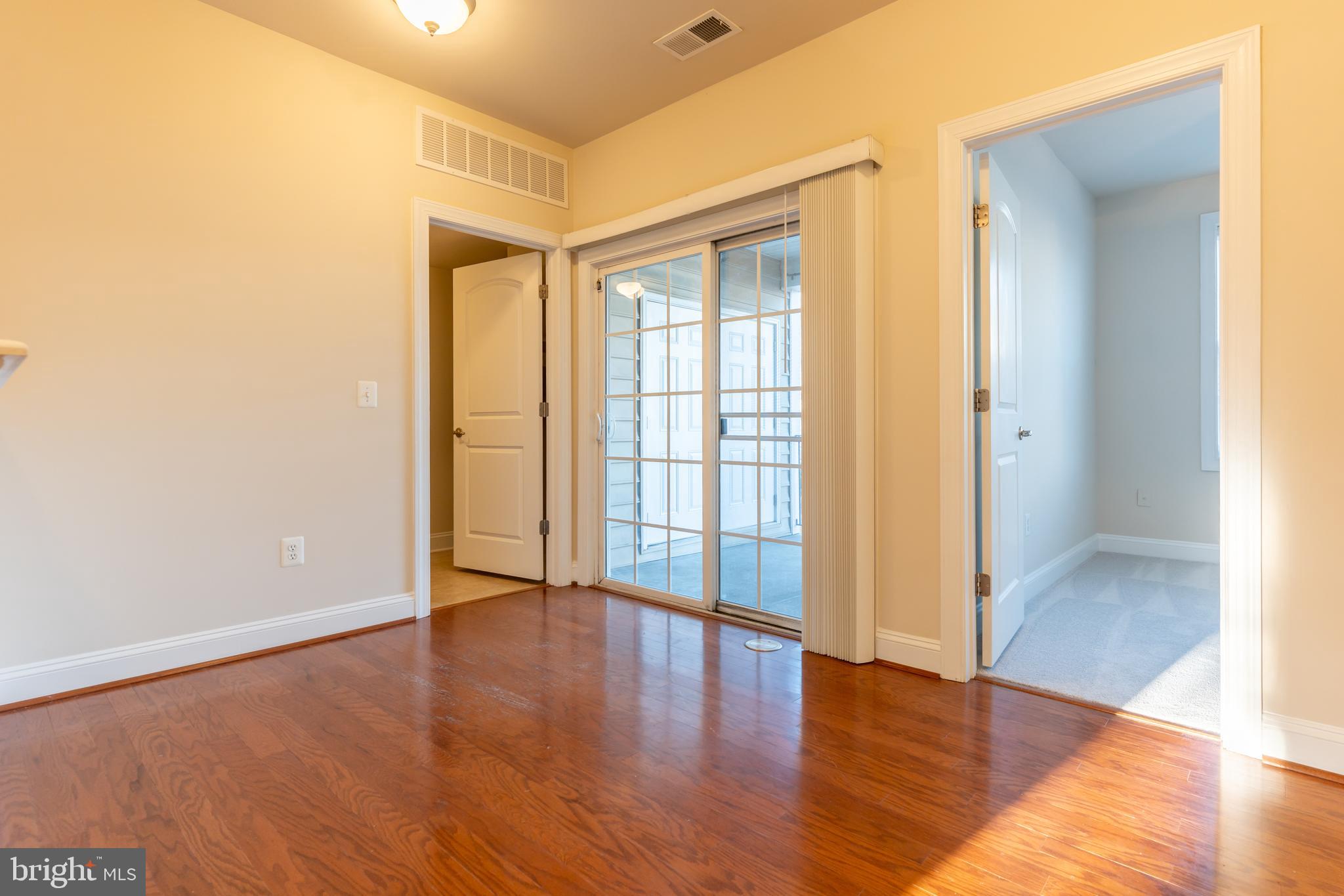 POTOMAC CLUB - Residential