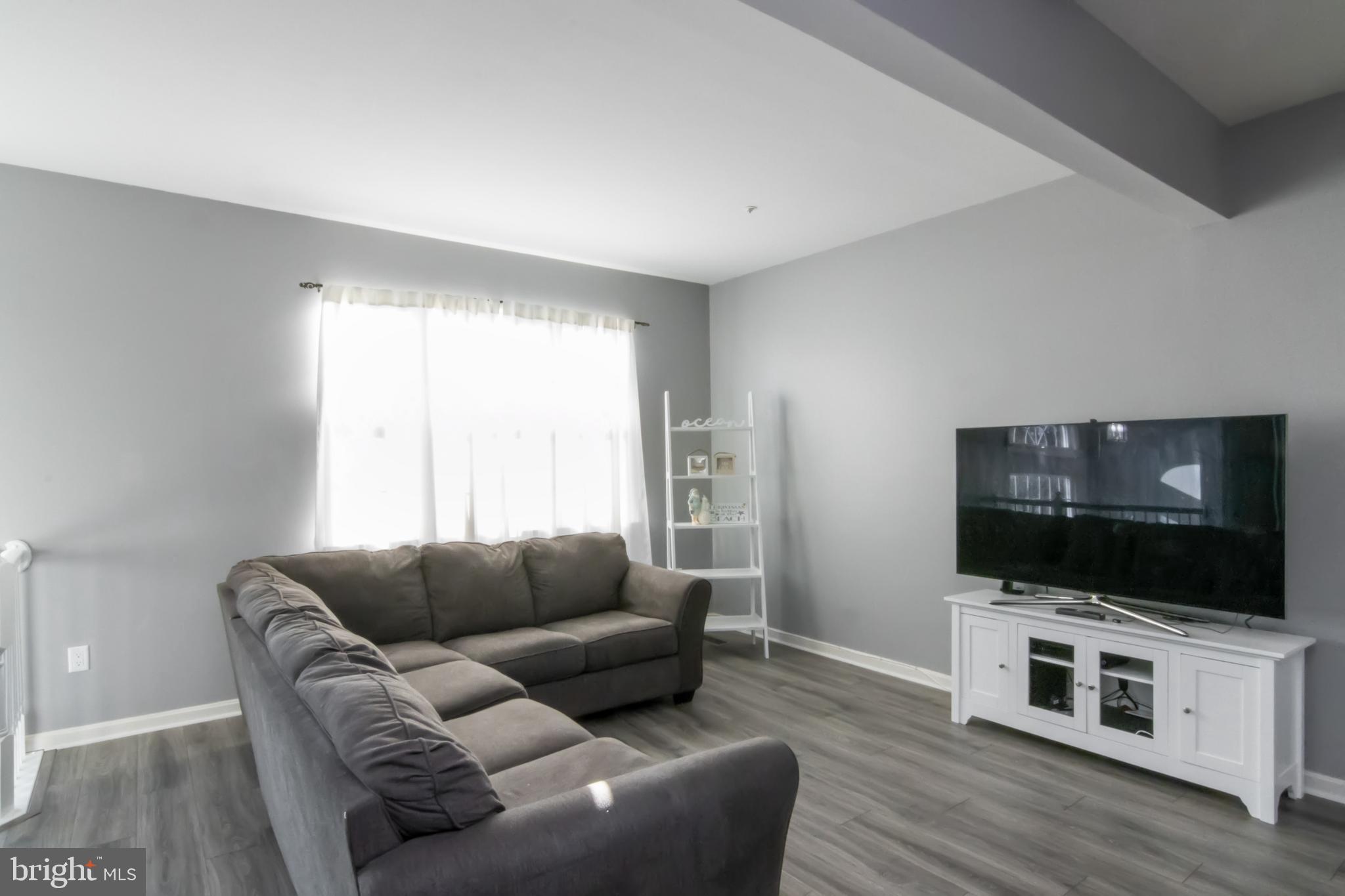 LYNDWOOD - Residential Lease