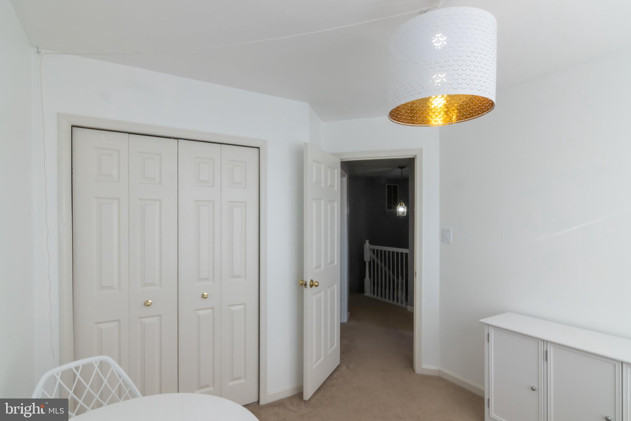 LYNDWOOD - Residential Lease