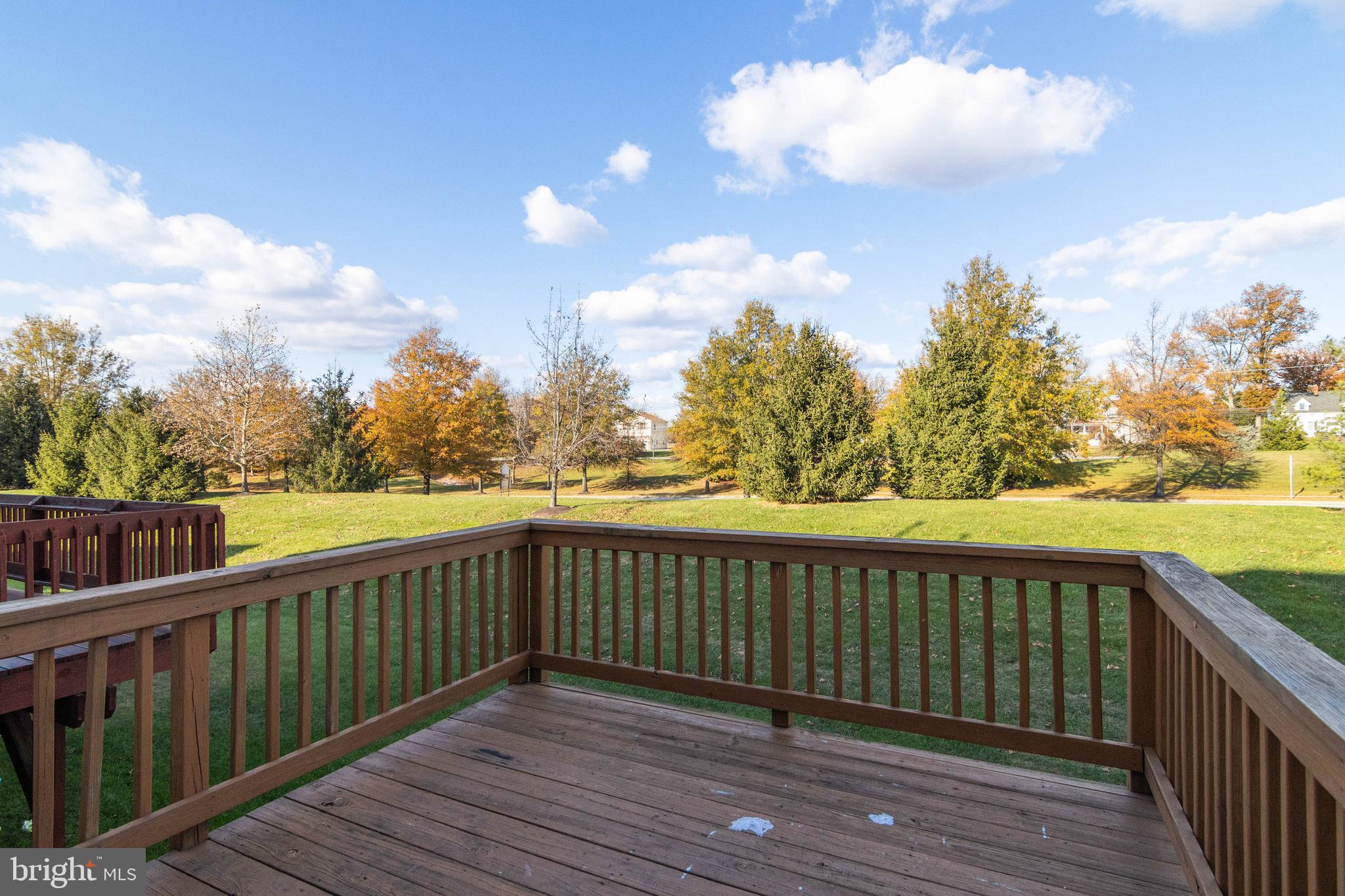 LYNDWOOD - Residential Lease