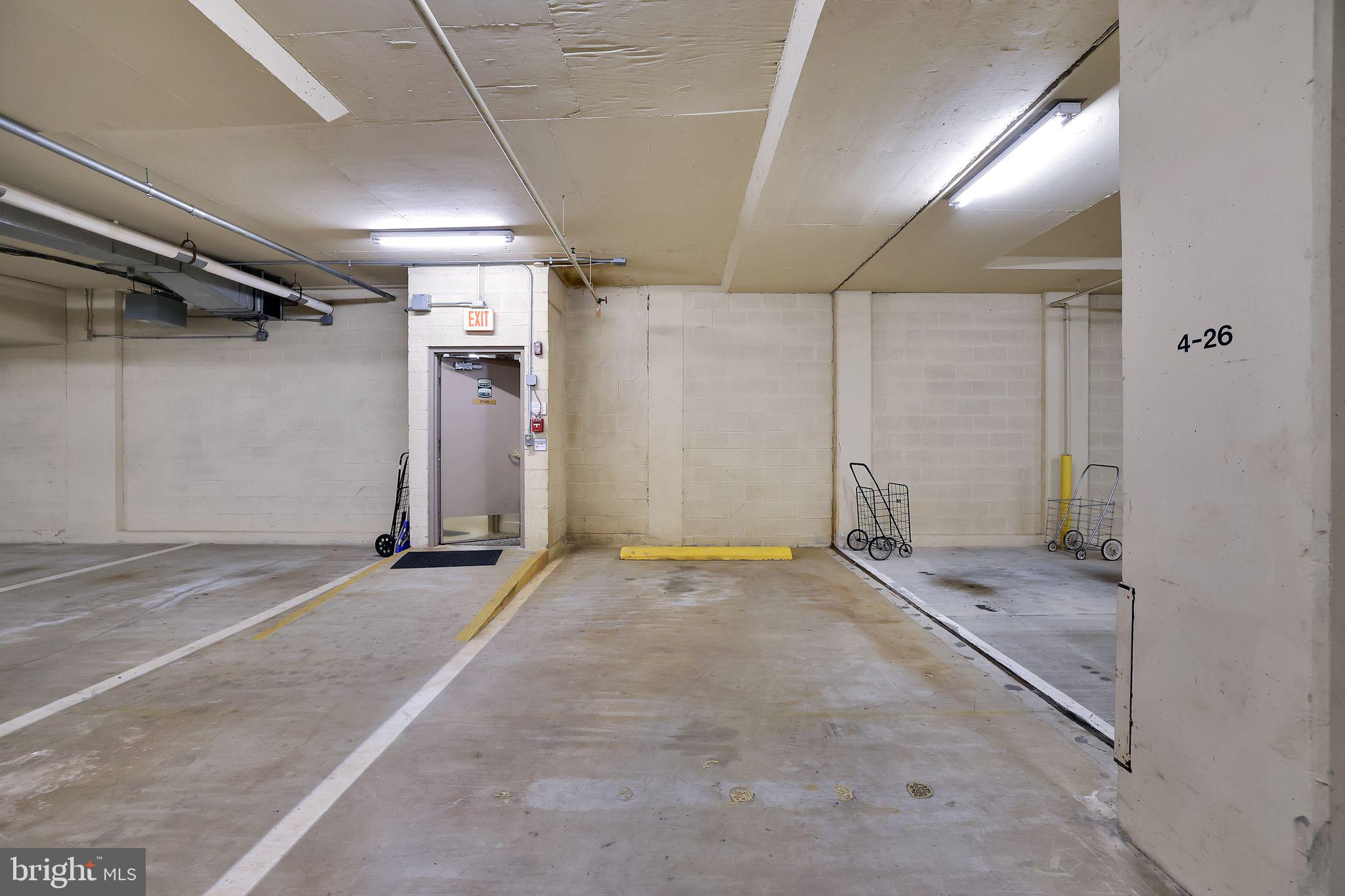 CARLYLE TOWERS CONDOMINIUM - Residential