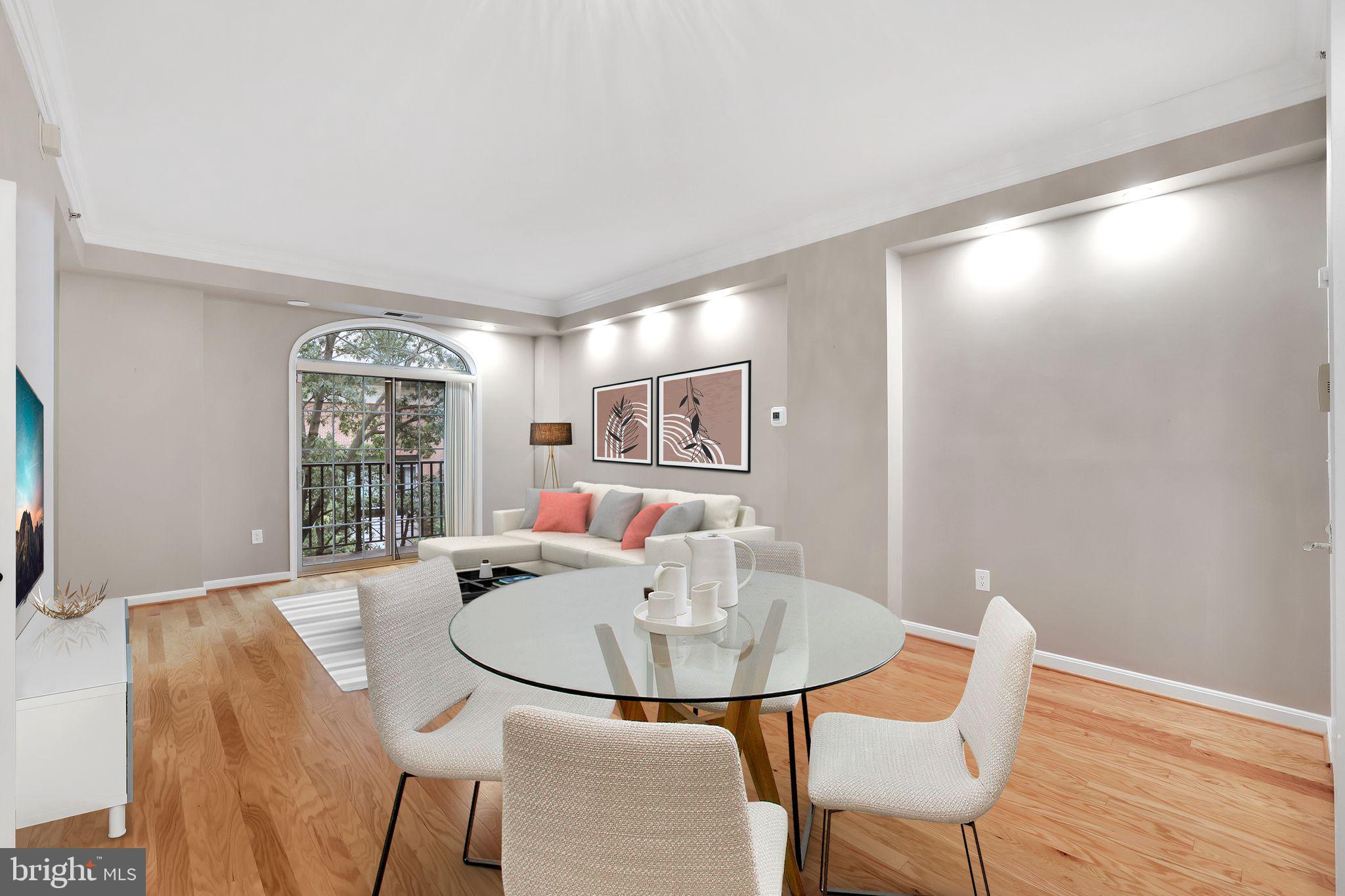 CARLYLE TOWERS CONDOMINIUM - Residential