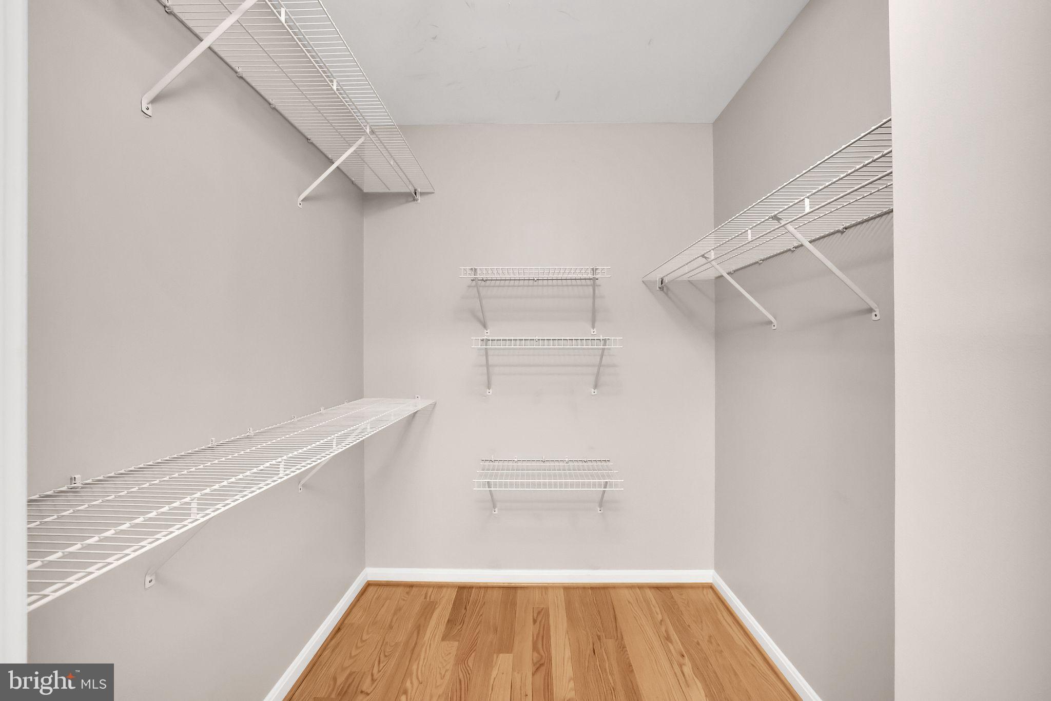 CARLYLE TOWERS CONDOMINIUM - Residential