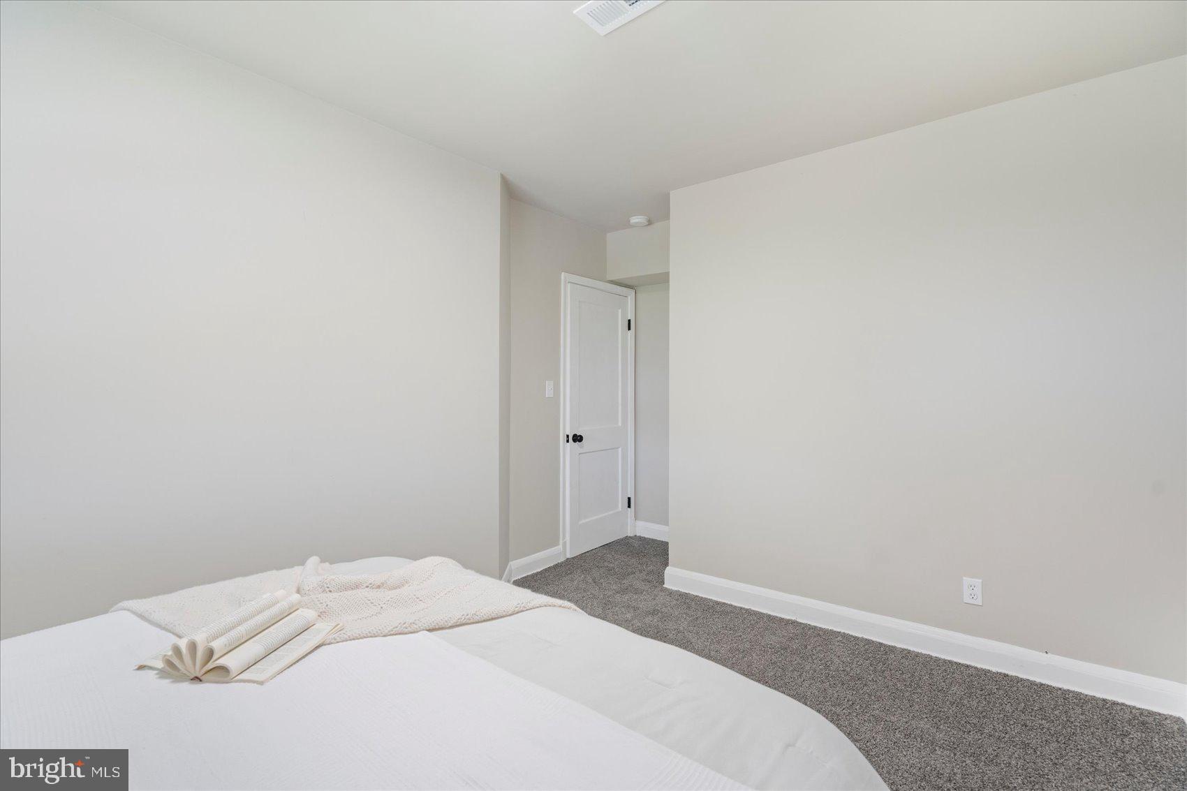 ROGNEL HEIGHTS - Residential