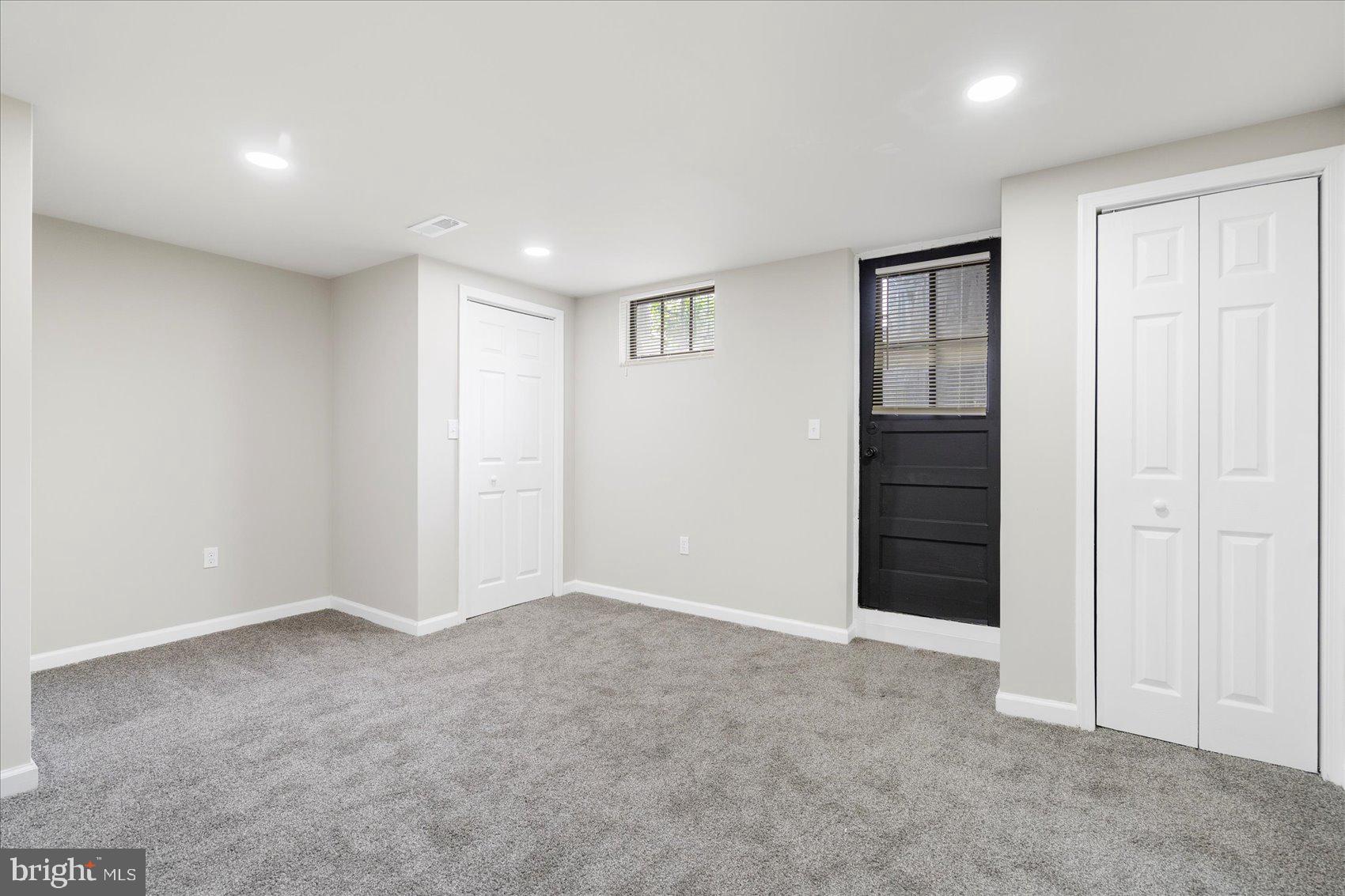 ROGNEL HEIGHTS - Residential