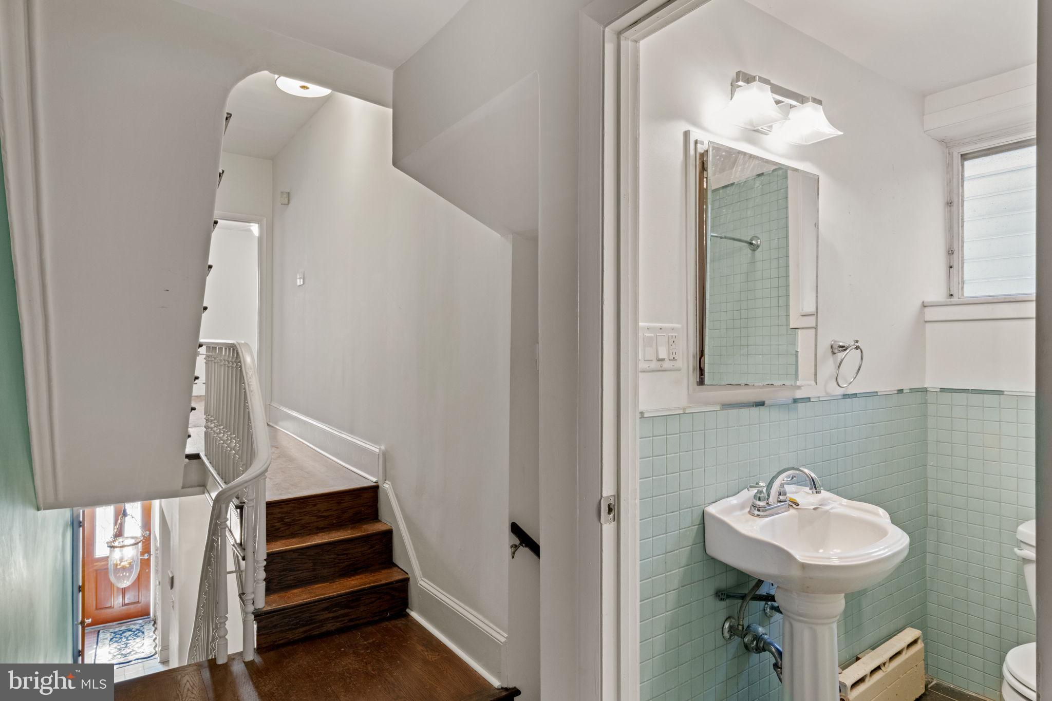 POWELTON VILLAGE - Residential