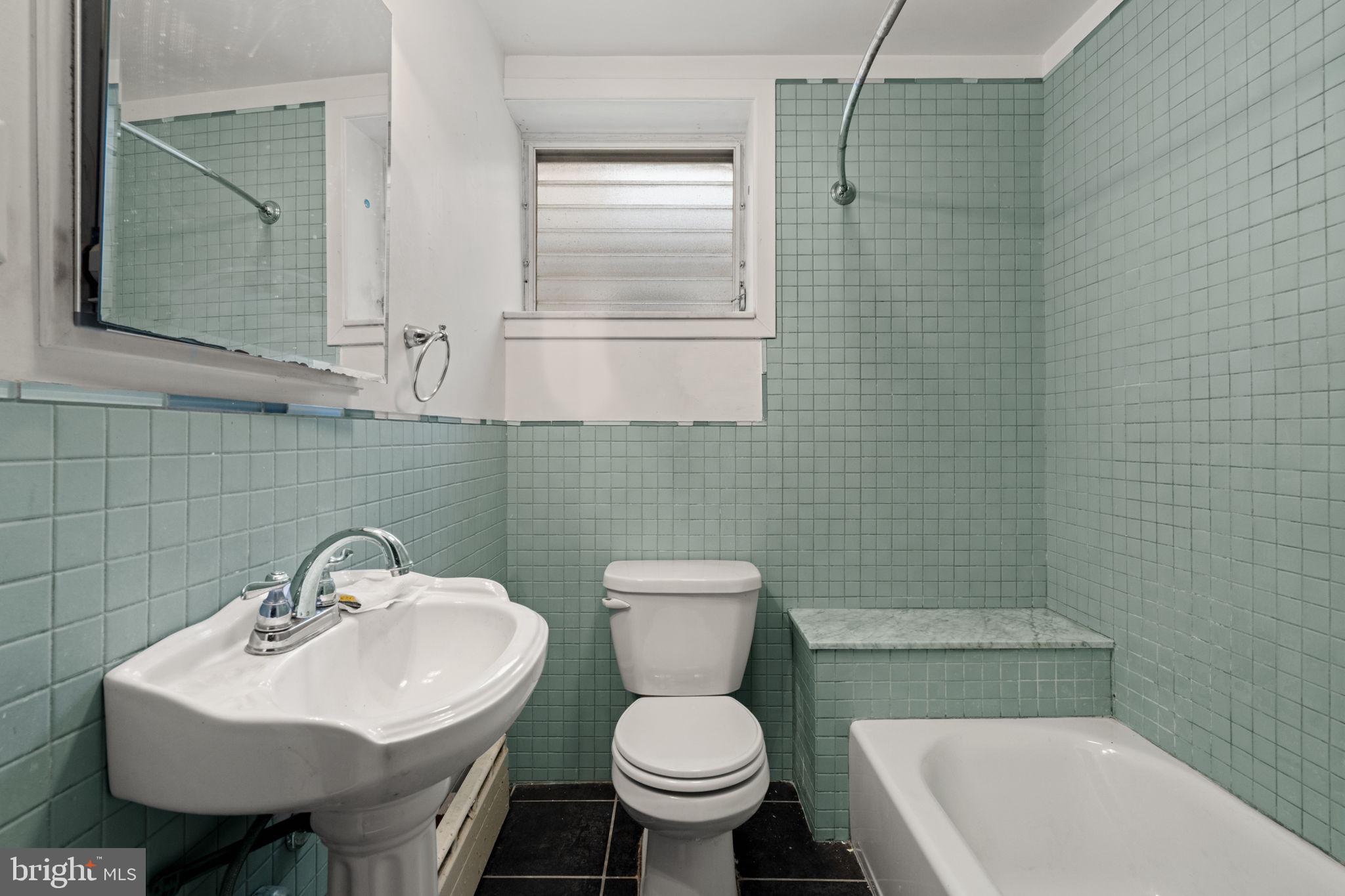 POWELTON VILLAGE - Residential