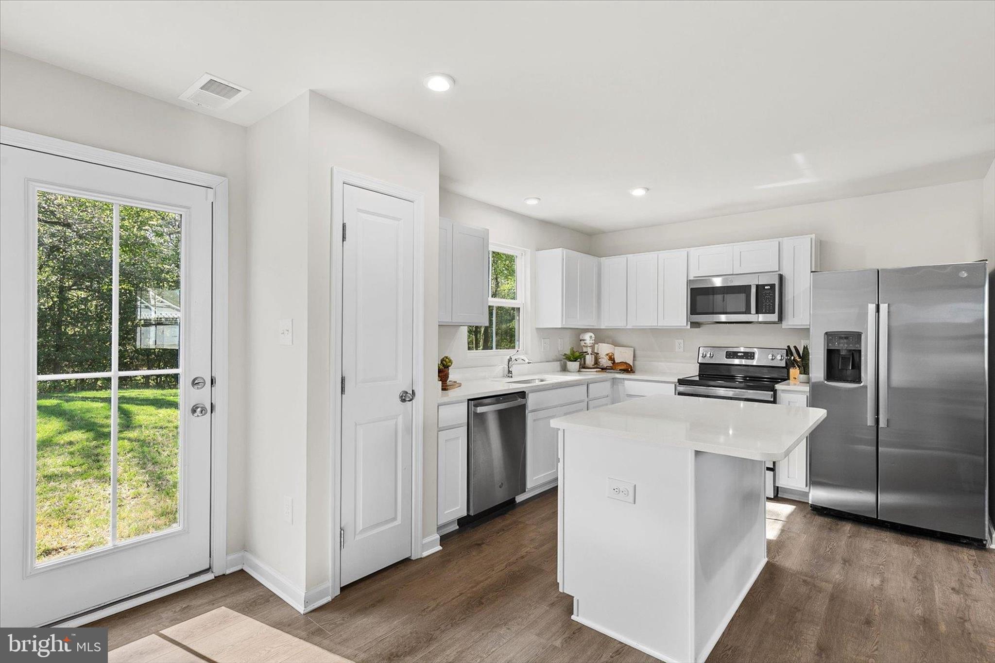 CREEK HAVEN - Residential