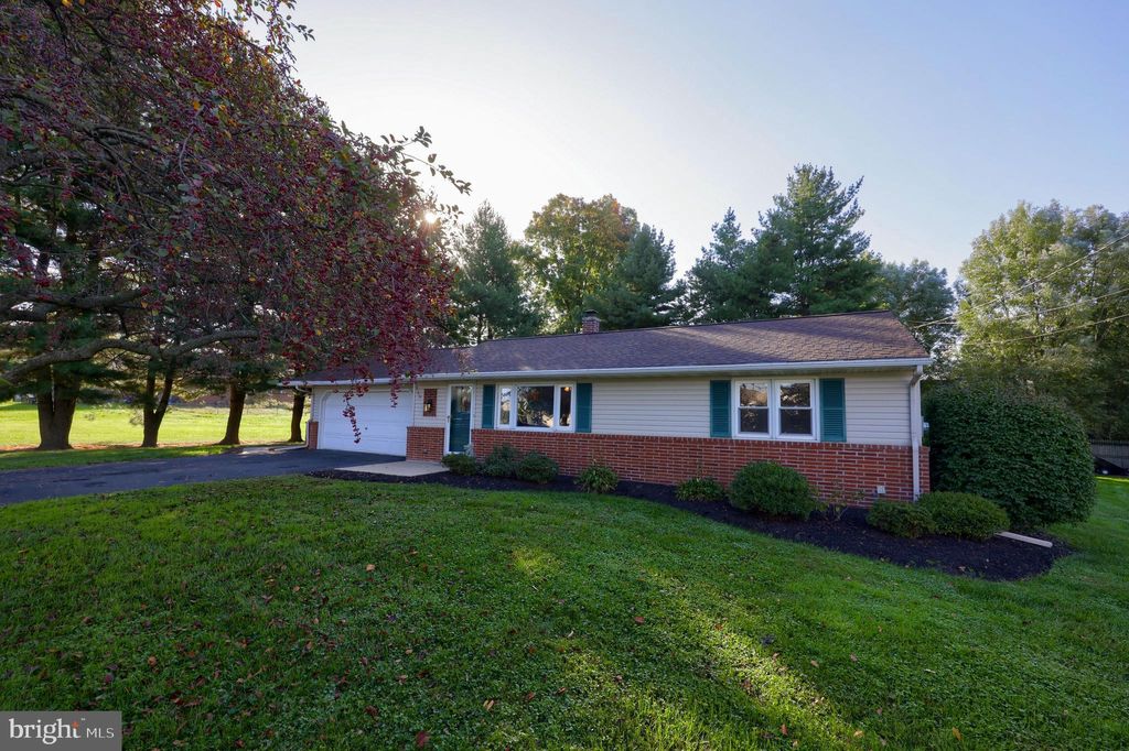 Photo of 112 Wynwood Drive, Willow Street, PA 17584 (MLS # PALA2058548)