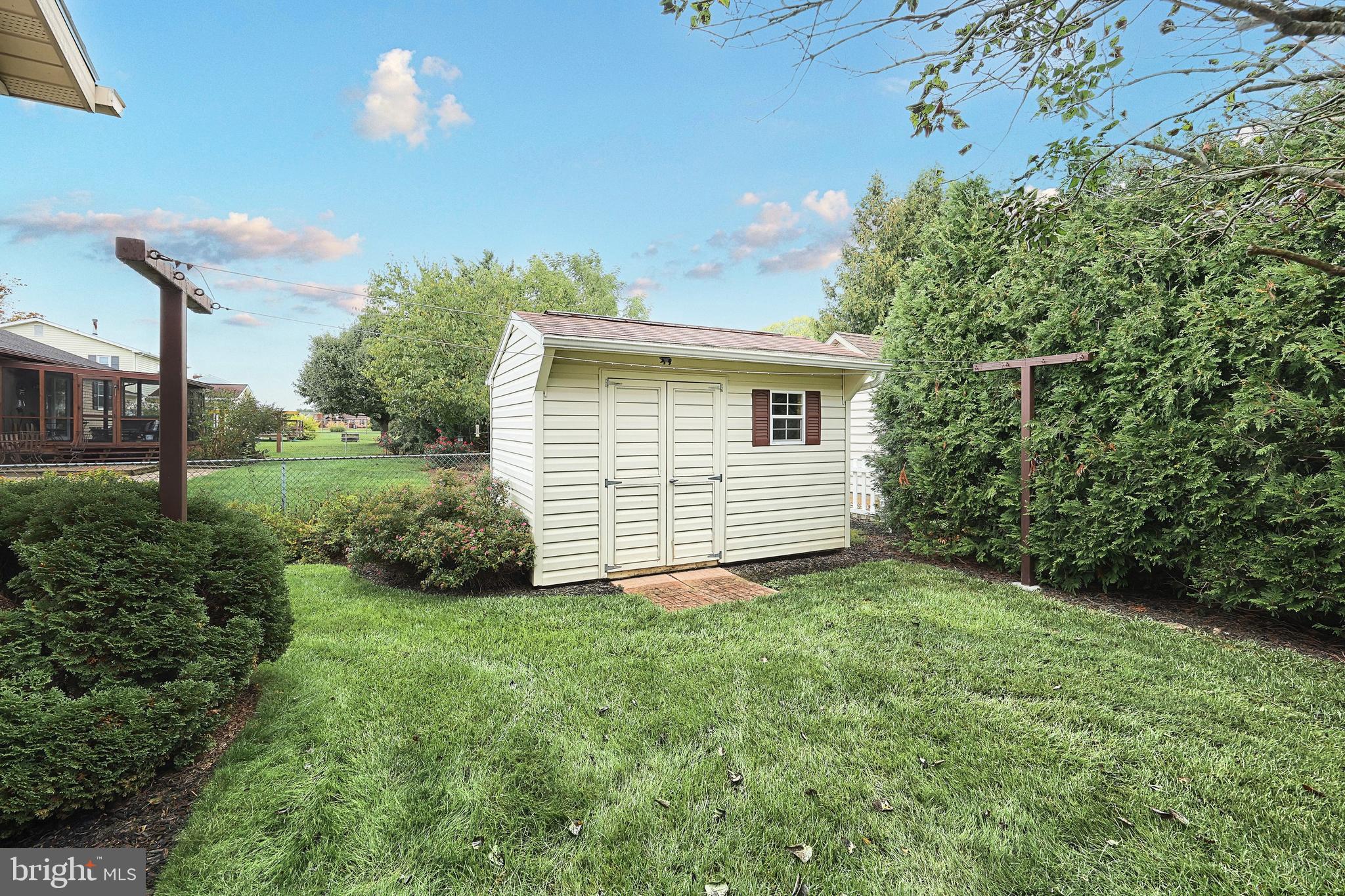 SHERRY VILLAGE - Residential