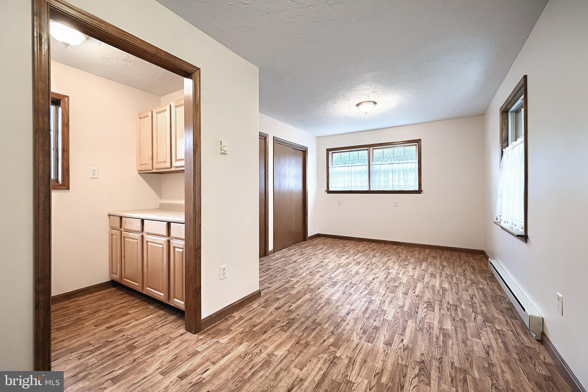 SHERRY VILLAGE - Residential