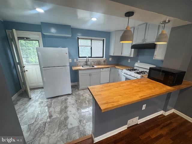 3525 MANORWOOD DRIVE