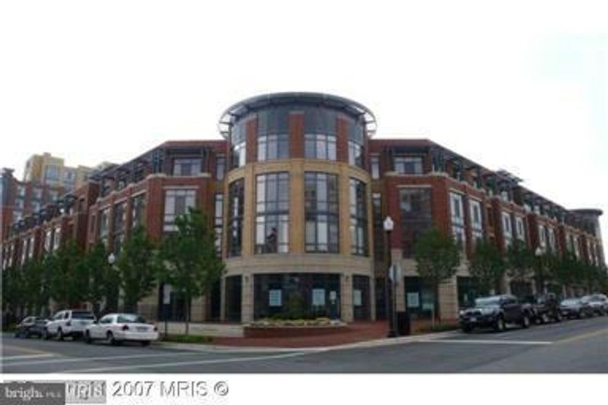 GREAT LOCATION, WALKING  DISTANCE TO 2 METROS, DASH BUS STOP, PRIVATE COURTYARD, LARGE WINDOWS/WCUSTOM BLINDS,GOURMET KITCHEN W/STAILESS & GRANITE COUNTER, ELECTRONIC ENTRANCE TO BUILDING, 1 ASSIGNED GARAGE PARKING + EXTRA STORAGE, POOL AND GYM MEMBERSHIP AVAILABLE , WALK TO OLD TOWN EATERIES, GALLERIES AND UPSCALE FOOD MARKET.