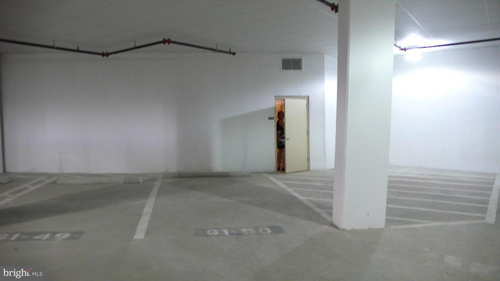 CONDOS AT CARLYLE SQUARE - Residential