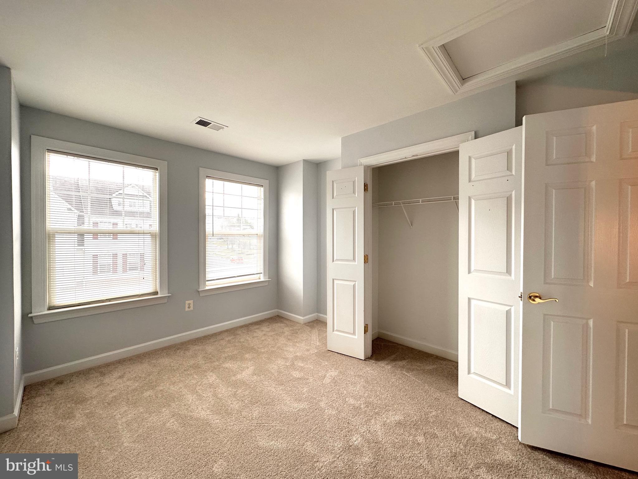 BLOOMS MILL - Residential Lease