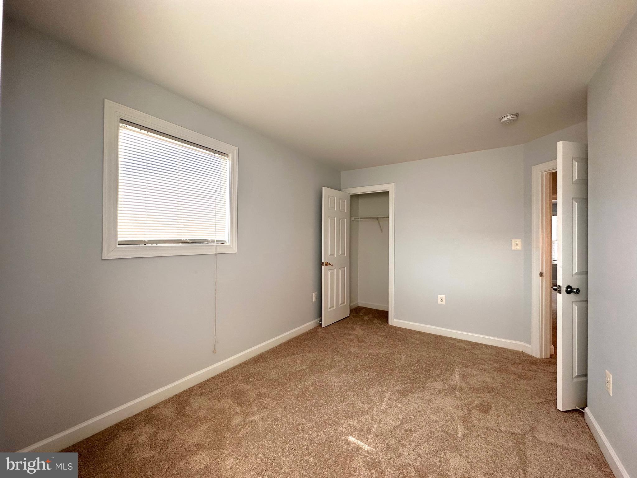 BLOOMS MILL - Residential Lease