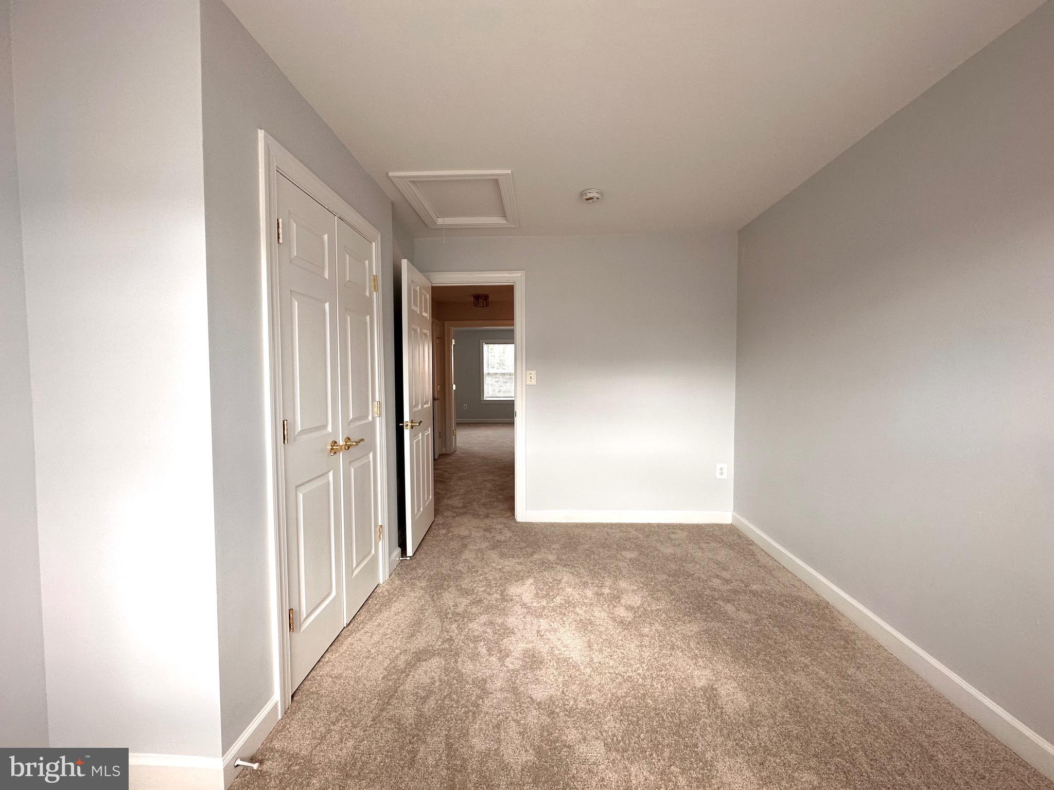 BLOOMS MILL - Residential Lease