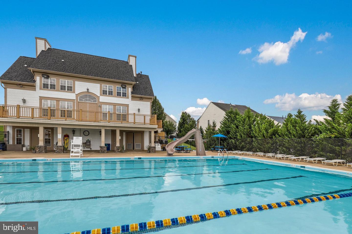 BLOOMS MILL - Residential Lease