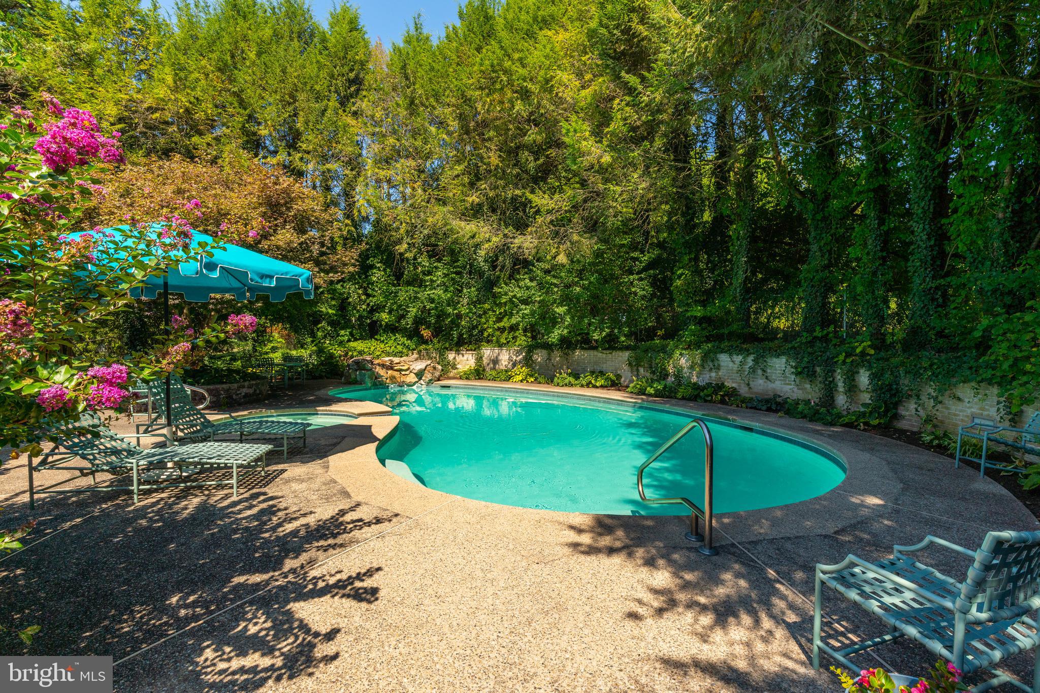 FLOURTOWN - Residential