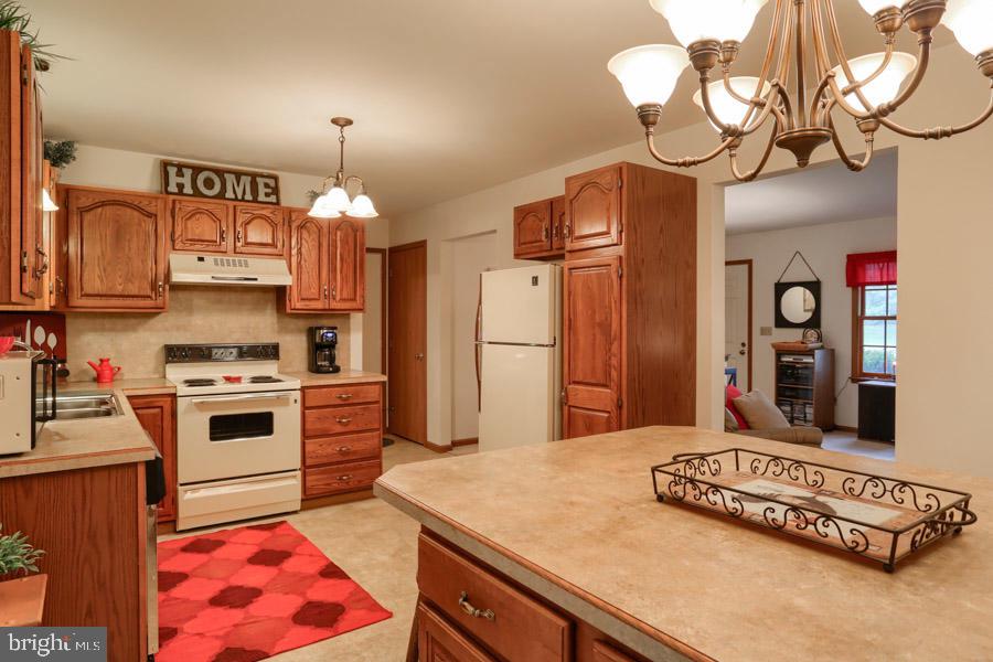 CLOVERLEAF STATION - Residential